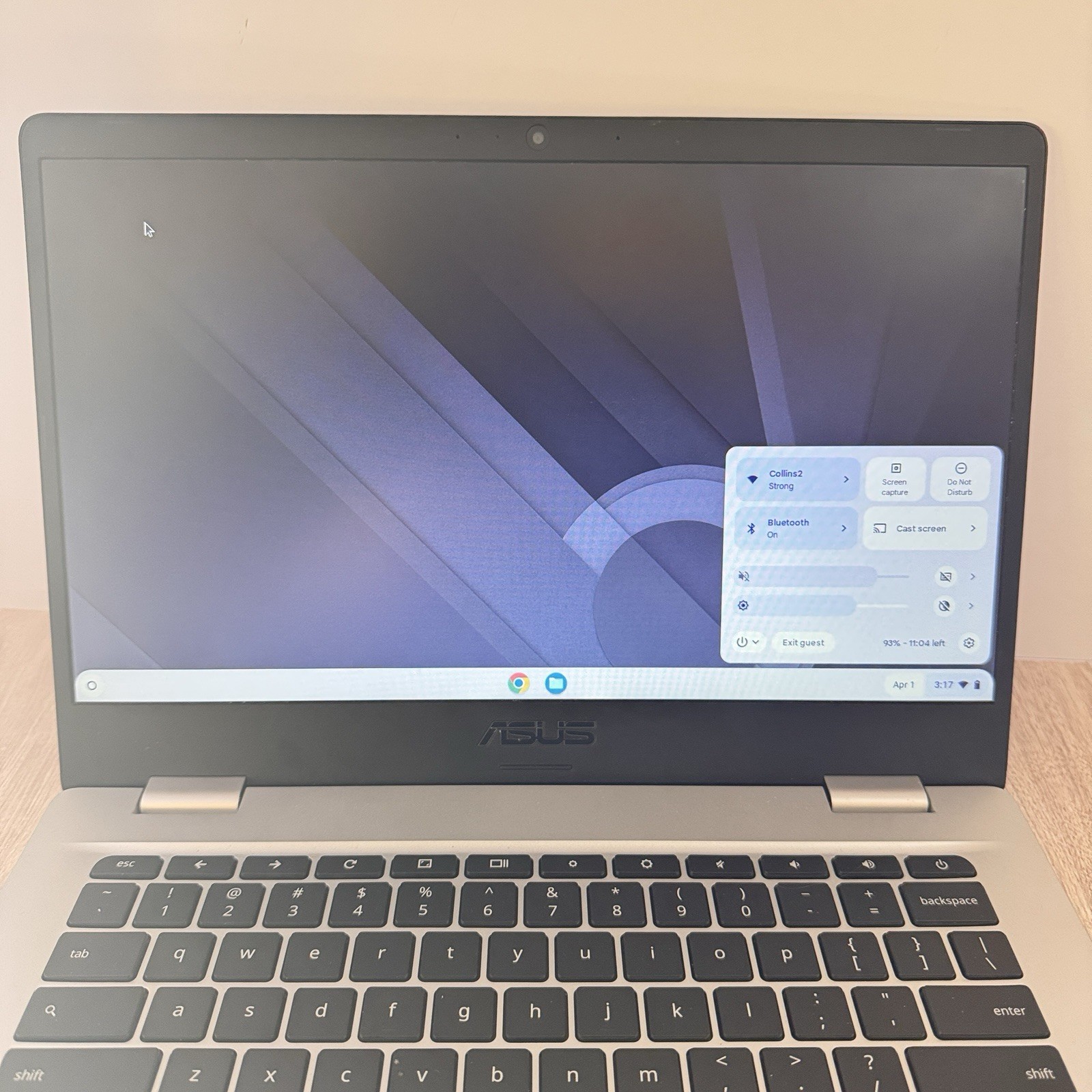 ASUS Chromebook C423NA 14 Laptop Silver 4GB RAM 32GB SSD WiFi Ready