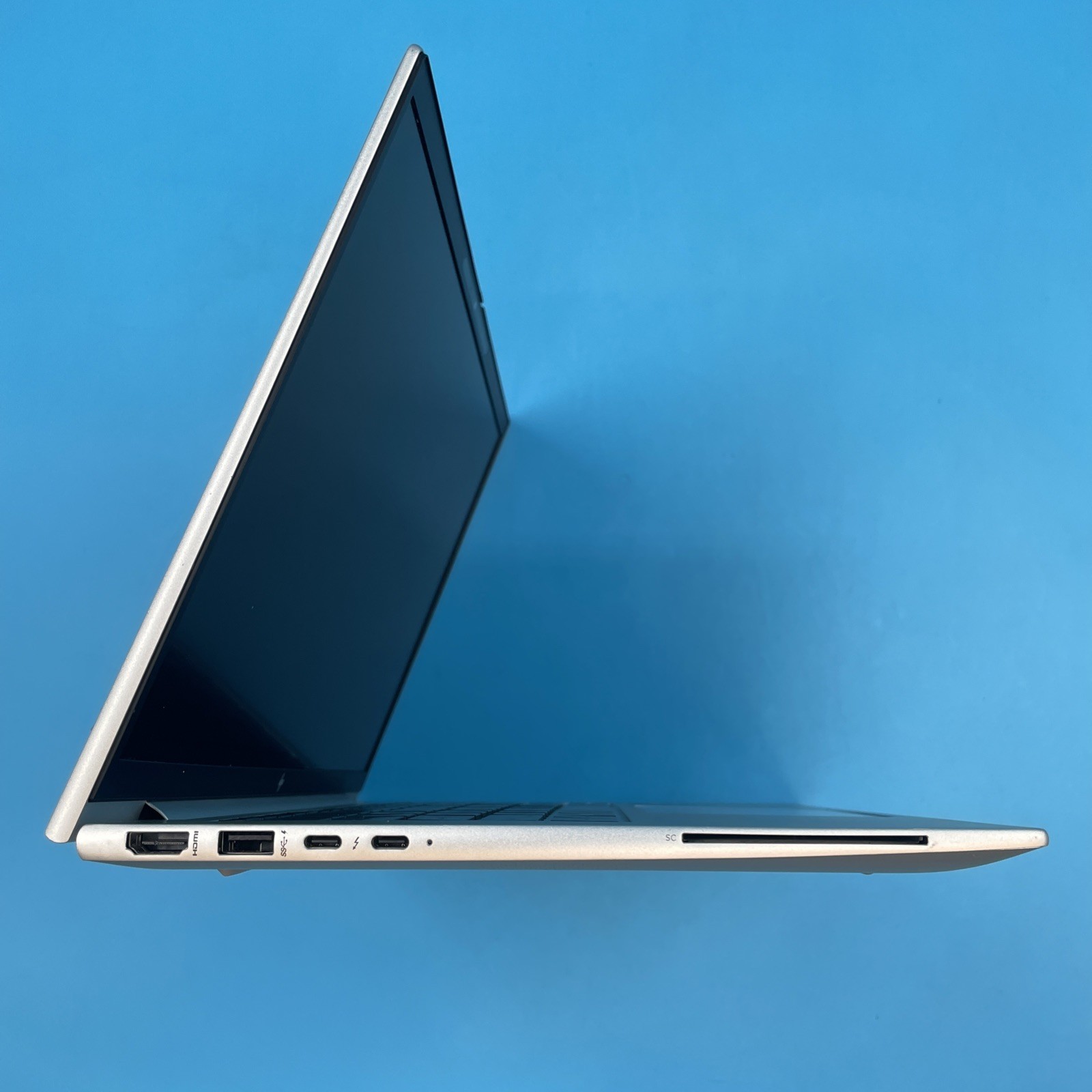 HP EliteBook 840 G10 | i5-1345U | 16GB RAM | 256GB SSD | WIN 11 PRO | 78% BATT