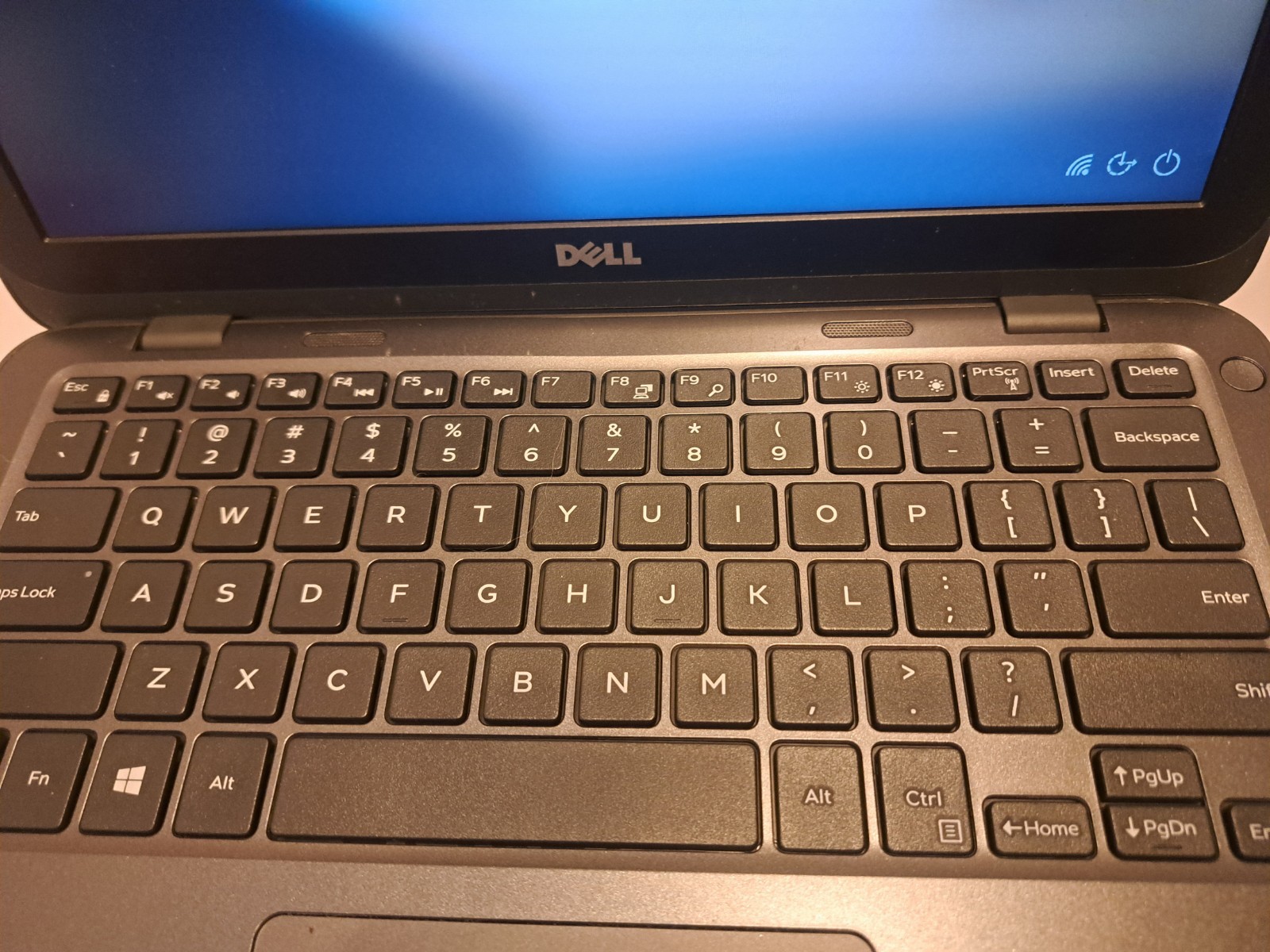 Dell Inspiron P24T, Intel Celeron @ 1.60 GHZ, 30GB HDD, 2GB RAM, Win10