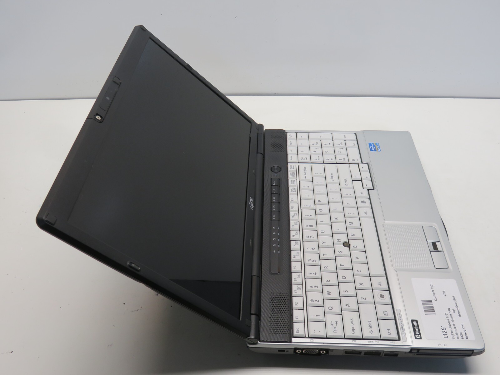 Fujitsu Lifebook E751 Intel Core i5-2520M CPU 2.50GHz 2GB NO HDD No Batt