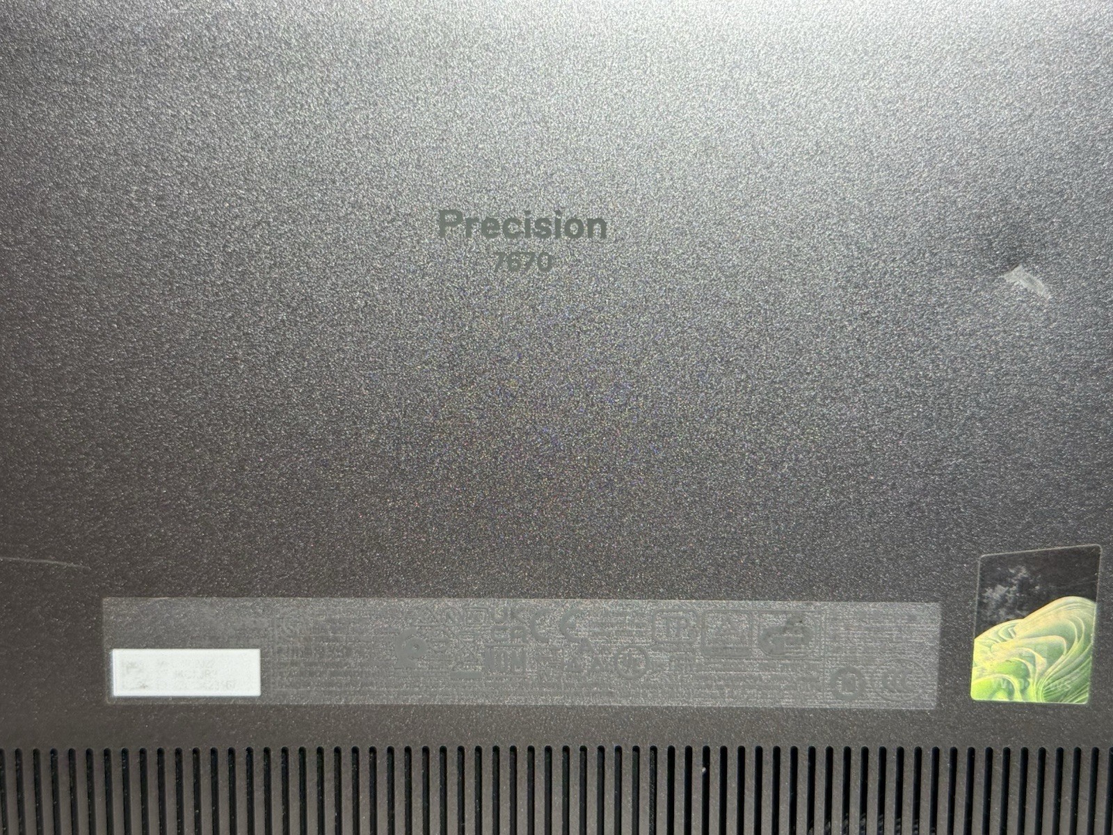 Dell Precision 7670 16″ i7-12850HX 32GB 512GB RTX A2000