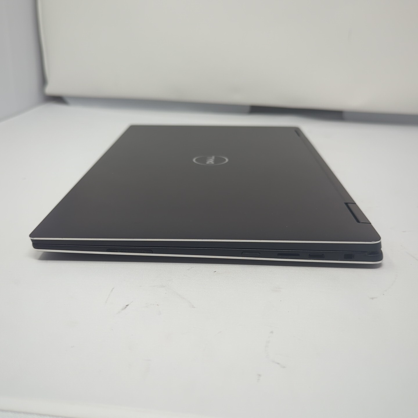 Dell XPS 13 9365 i5-7Y54 256GB NVMe 13″ Touch 2 in 1 8GB RAM Business Laptop
