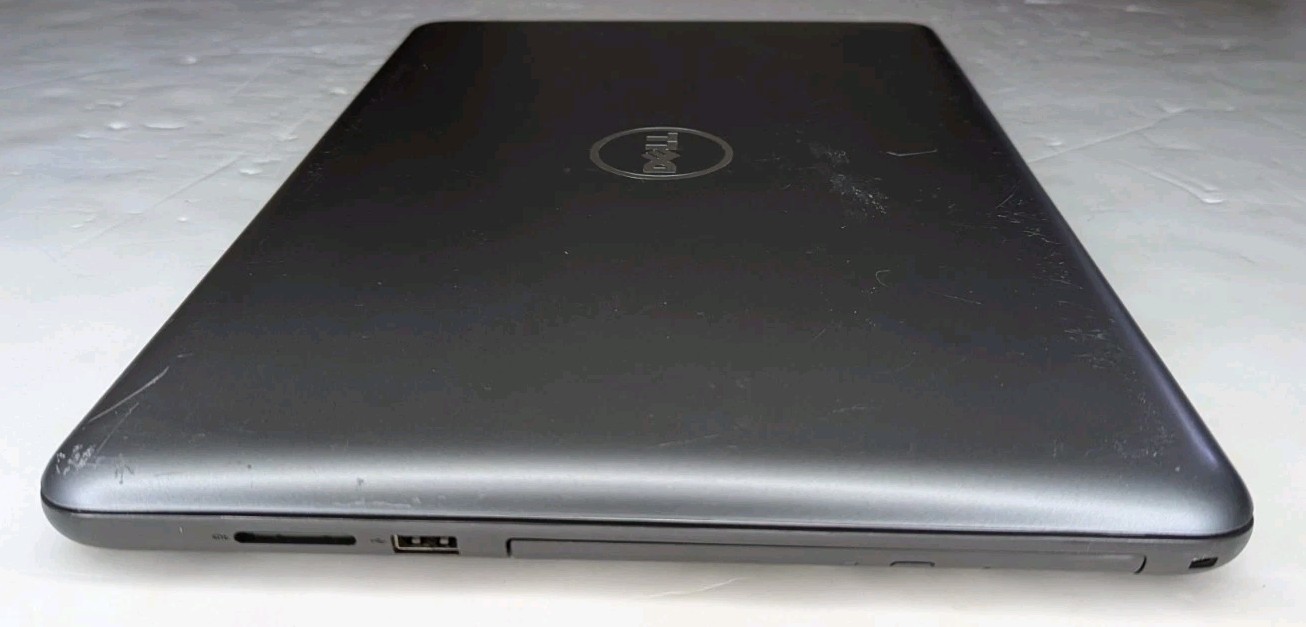 Dell Inspiron 5567 15.6″ Core i5-7200U 2.50GHz 12GB RAM 128GB SSD Windows 11