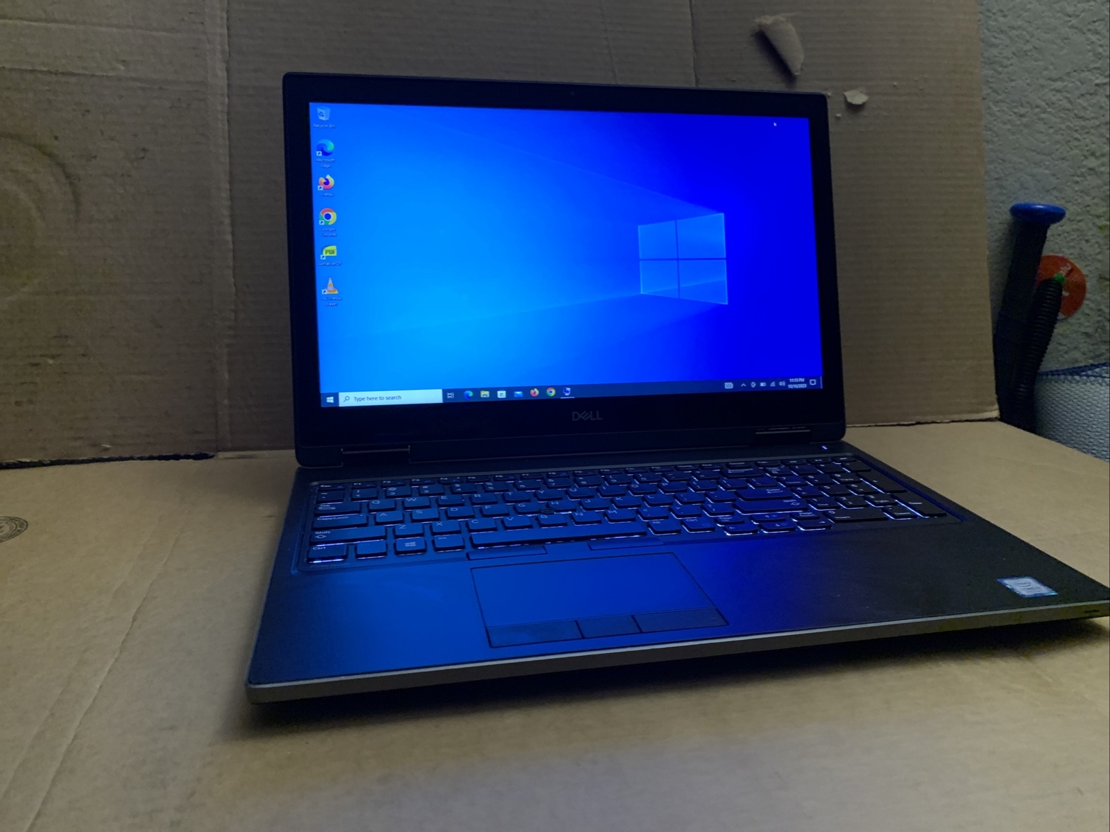 Dell Precision 7530 i9-8950HK 64GB 1TB SSD P3200 6GB 15.6″ W 10 Pro Touch CLEAN