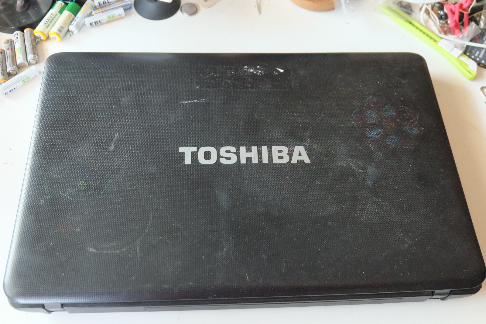 Toshiba Satellite C650 / Core i3-2350m / 4GB / no HDD