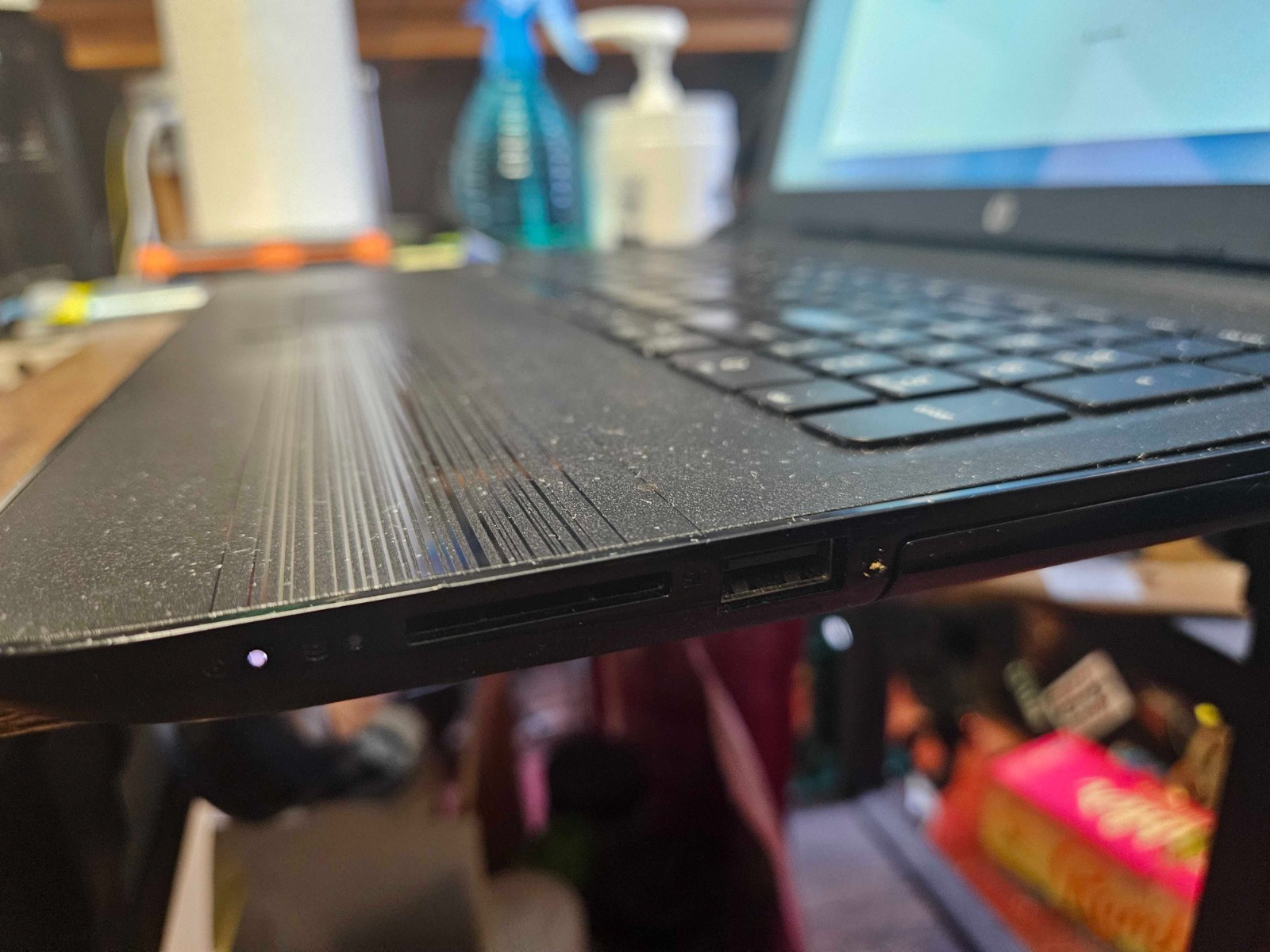 HP Notebook 15‑ay013dx 15.6″ Touchscreen Laptop i5‑6200U 6GB RAM 250GB SSD