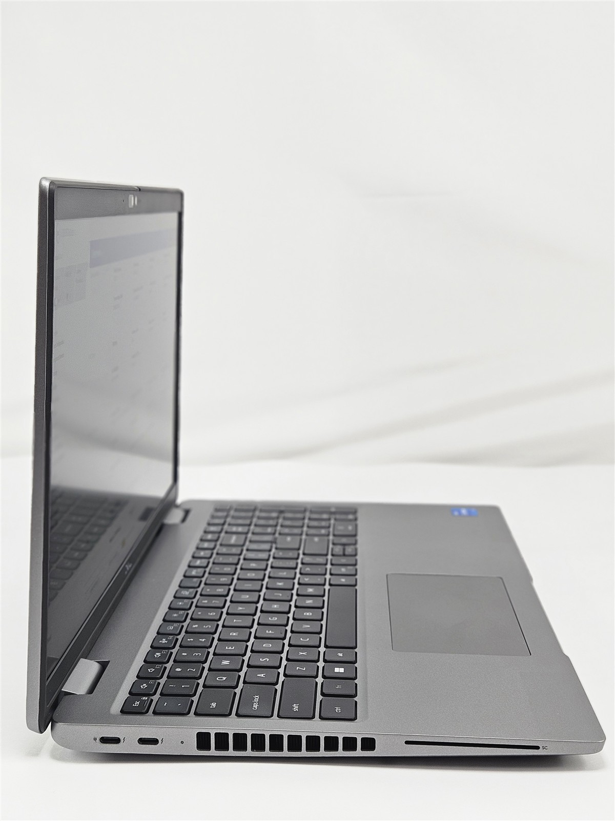 Dell Latitude 5540 i5-1345U 1.6GHz 256GB SSD 16GB 15.6″ Fingerprint Reader