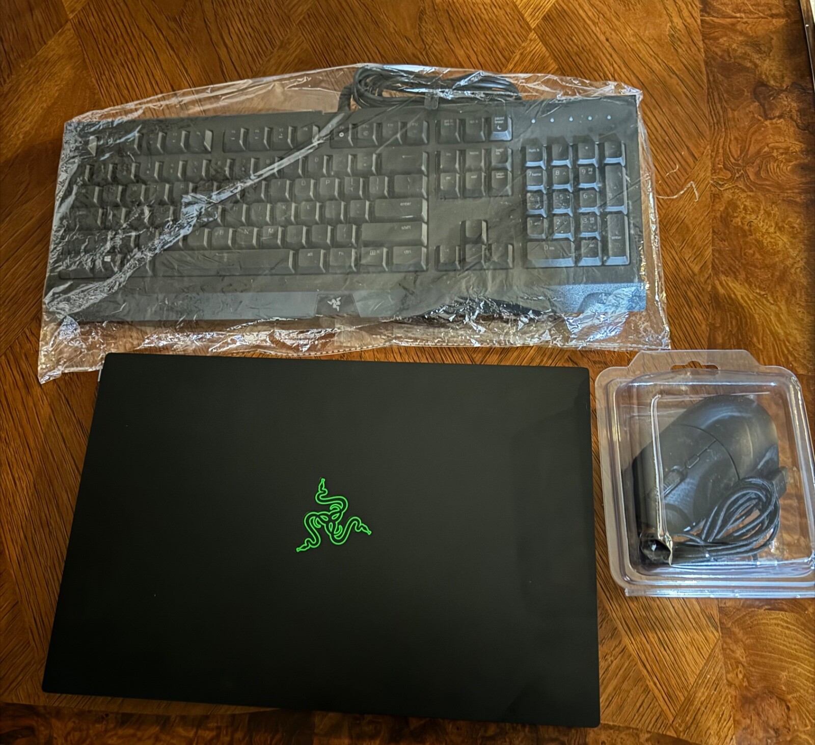Razer Blade 15 (with free Razer mouse and keyboard)