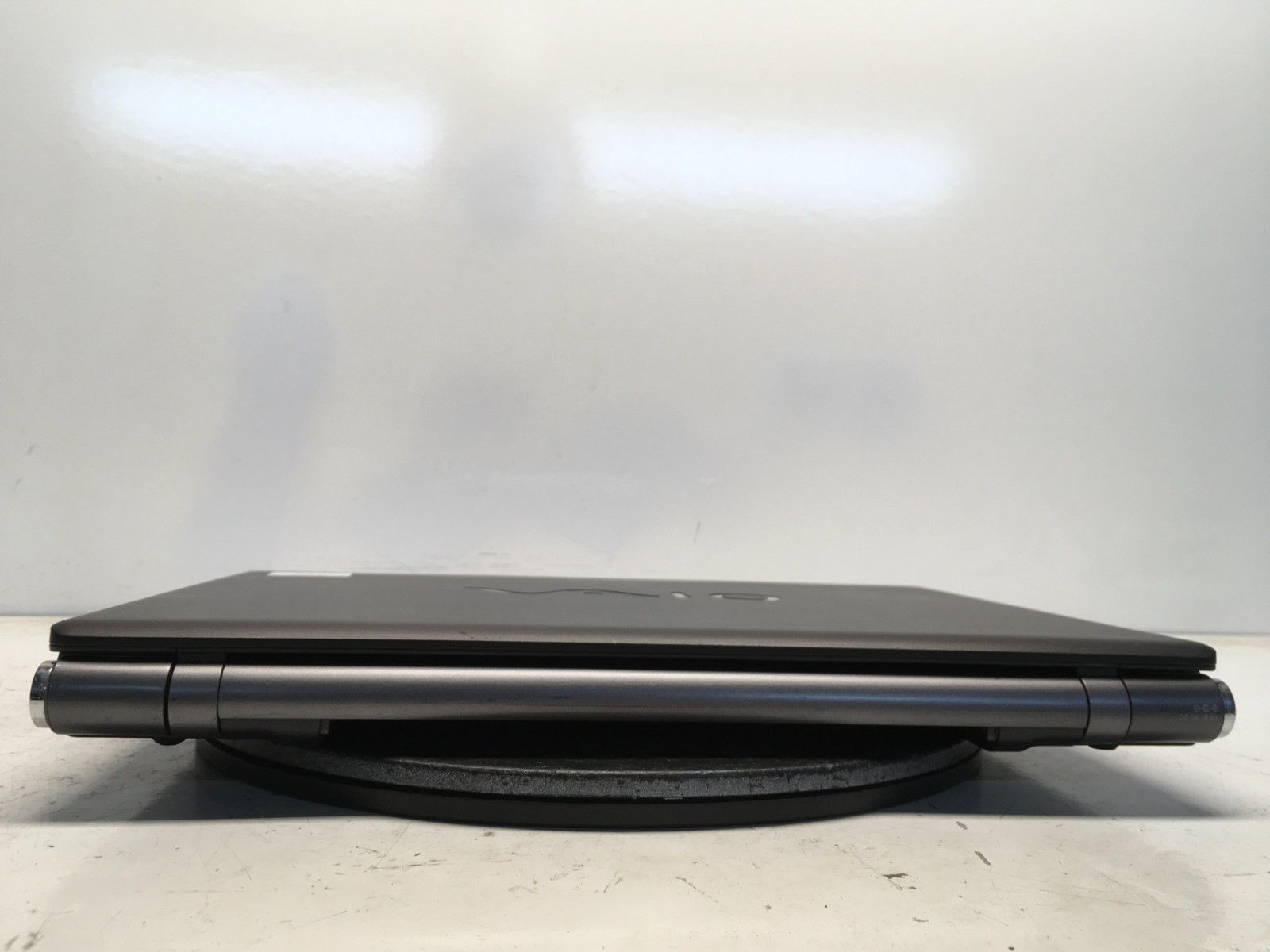 Sony Vaio PCG-9Z1L Intel Core 2 Duo T2390 1.86GHz 4 GB NO HDD