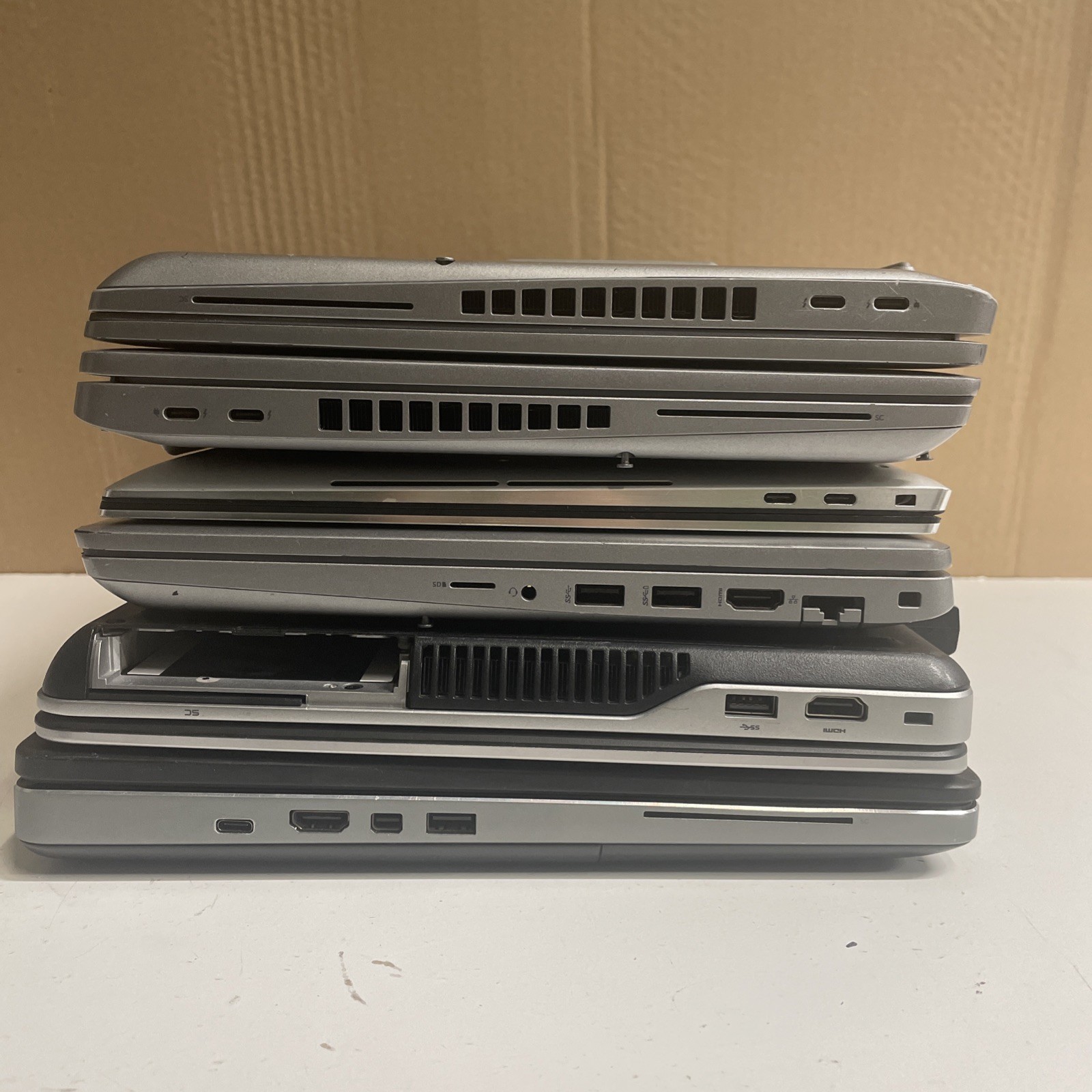 Dell | 3x 5521 i7-11850 | 7510 i7 | XPS 15 9520 i7-12700 | E6540 i7