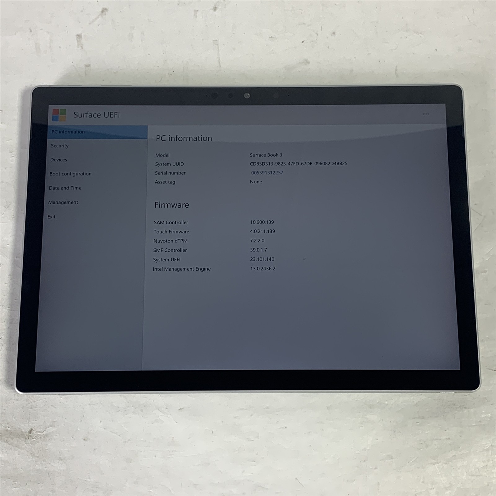 Microsoft Surface Book 3 1900 13.5″ i7-1065G7 1.3GHz 16GB 256GB NVMe SSD – Win11