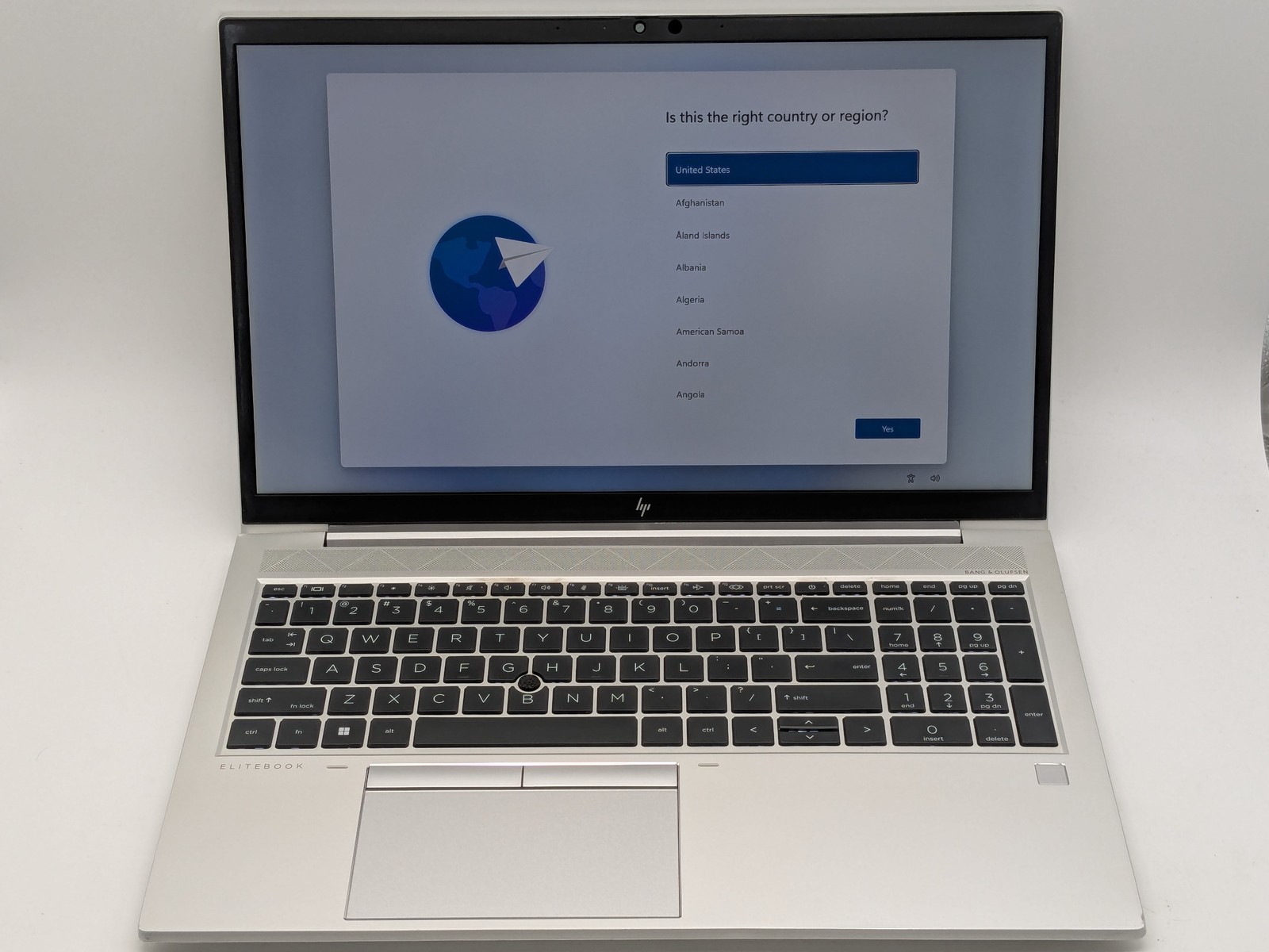 HP EliteBook 855 G8 15″ FHD Touch RYZEN 7 PRO 5850U 512GB SSD 16GB W11 Backlit