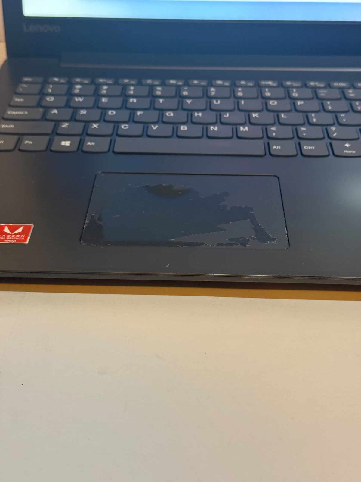 Lenovo IdeaPad 330 AMD Ryzen 3-2200U 12GB Ram 1TB HDD DVD-RW Radeon Win 11 S4