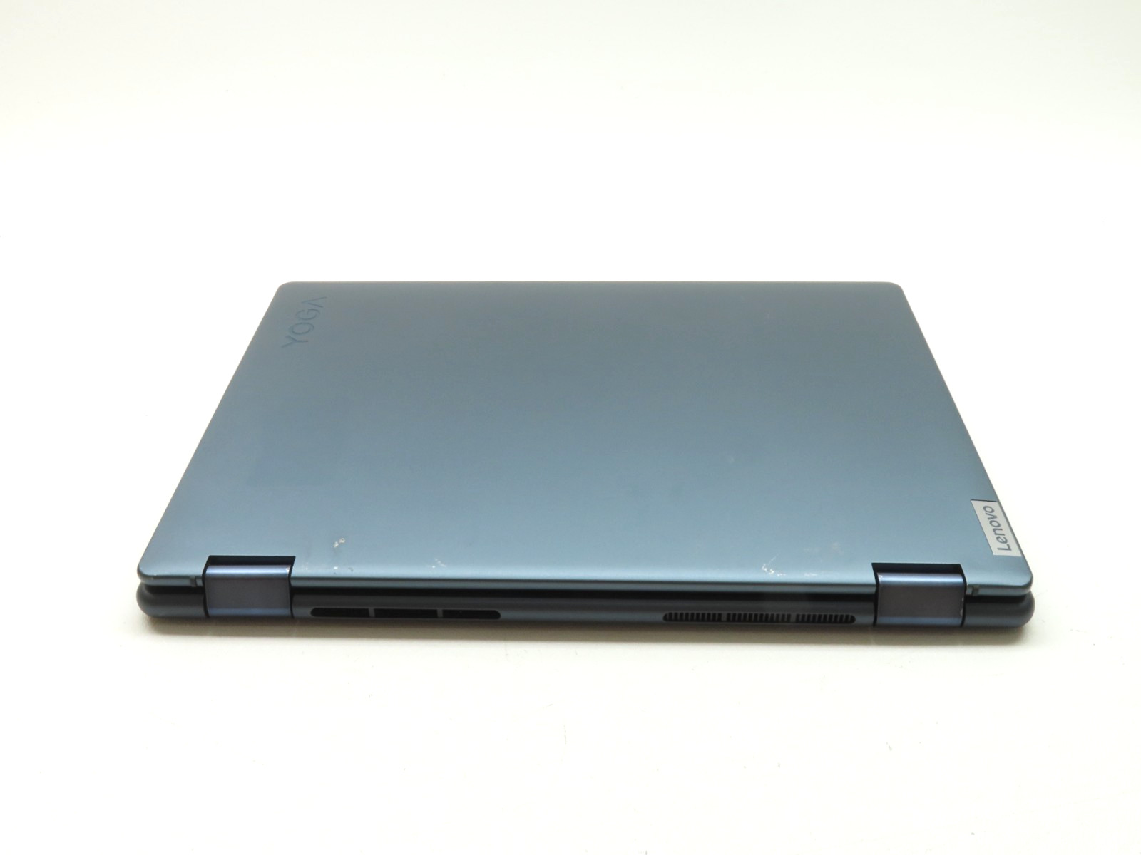 Lenovo Yoga 6 13ABR8 13.3″ Touch AMD Ryzen 7 7730U 2.0GHz 16GB RAM 1TB SSD