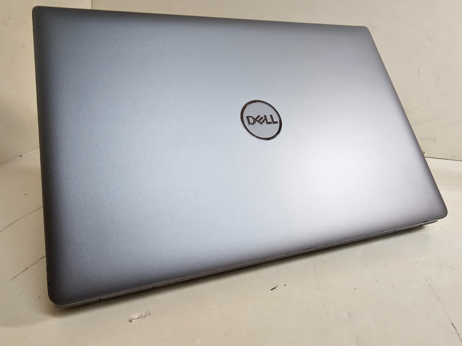 Dell Latitude 5530 Laptop – i5-1245U 16GB 512GB SSD Cam 15.6″ Touchscreen – SP1