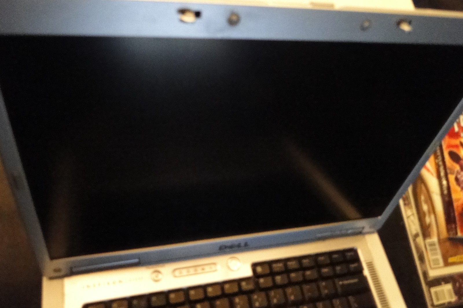 Dell Inspiron E1505 Laptop (Parts or Repair Only) Centrino WM3945ABG Powers On
