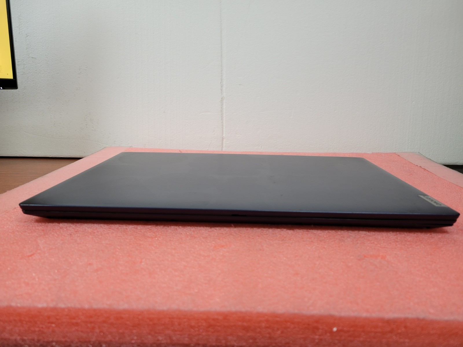 Lenovo IdeaPad 3-17IIL i5-1035G1 4GB RAM *AS IS/No HDD/No OS/BIOS* | LP457