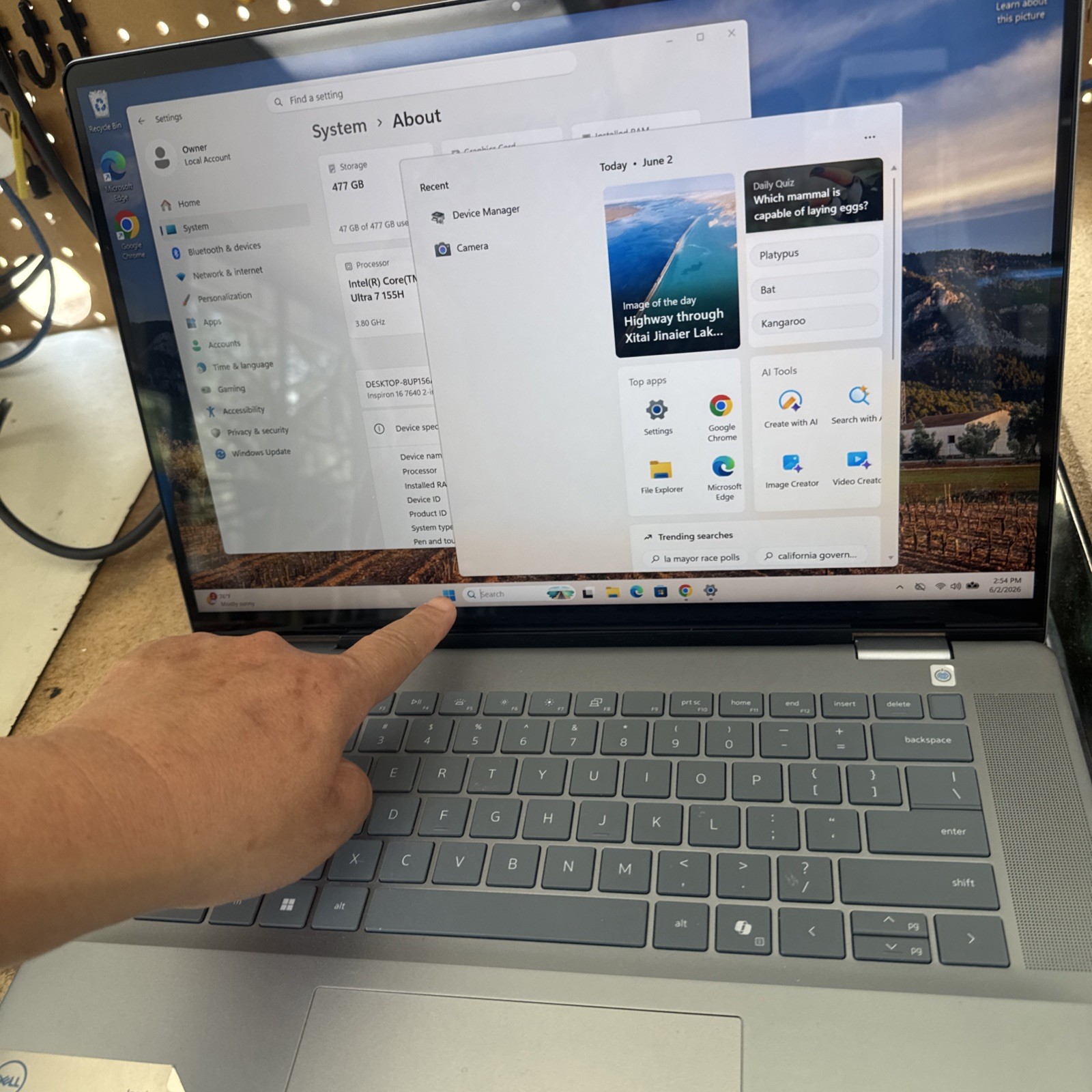 dell inspiron 16 7640 2in1 I7 Ultra 16GB 512GB NVMe Windows11 Great Condition