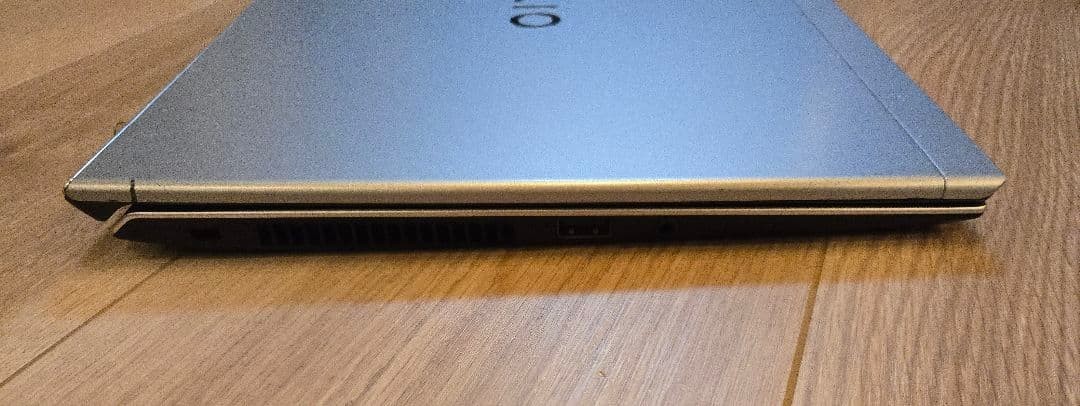 VAIO SX14 VJPK21 i7-1165G7 Iris Xe 32GB SSD 256GB 14.0″ FHD Win 11 Pro Office