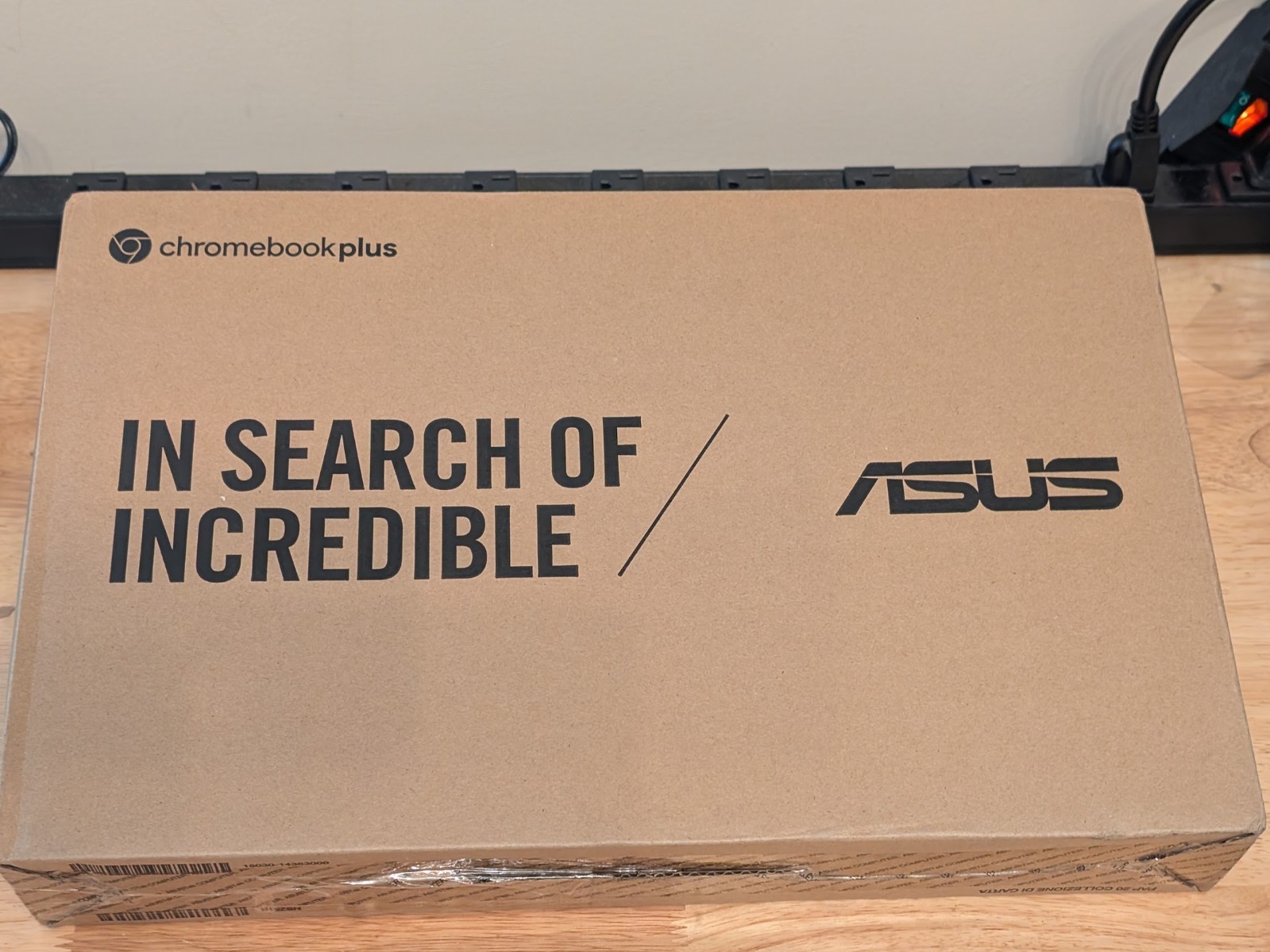 ASUS Chromebook Plus CX14 14″ Intel Core 3 N355 8GB 256GB eMMC Intel UHD