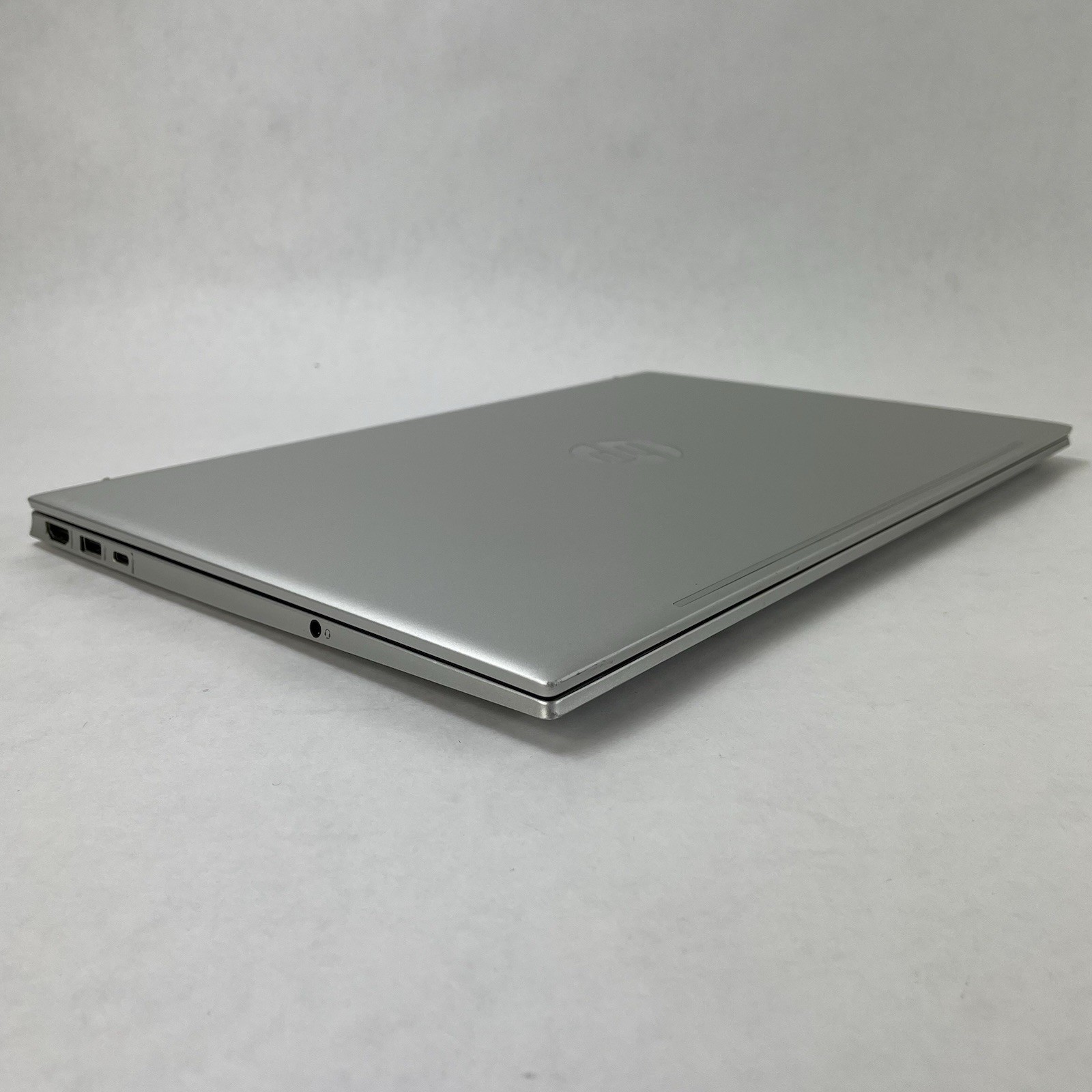 HP Pavilion 15t-eg300 15.6″ i7-1355U 3.70 GHz 8 GB RAM No SSD/OS/AC