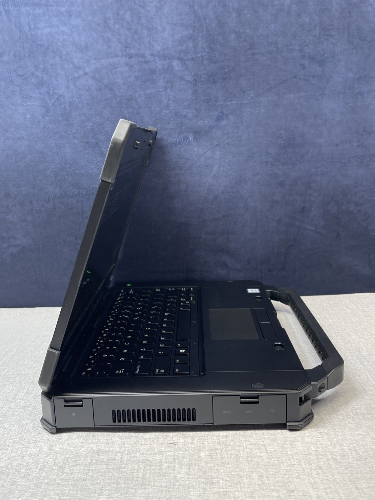 Dell Latitude 5424 Core i5-8350U 3.60 GHz 16GB RAM 512GB SSD NO OS