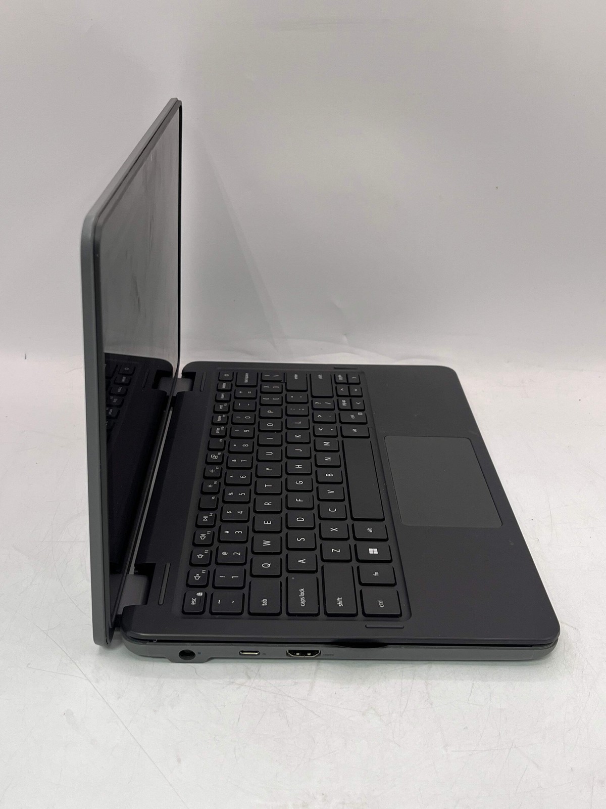 Dell Latitude 3410 Laptop Core i3 8th Gen 4GB 128GB Black Broken