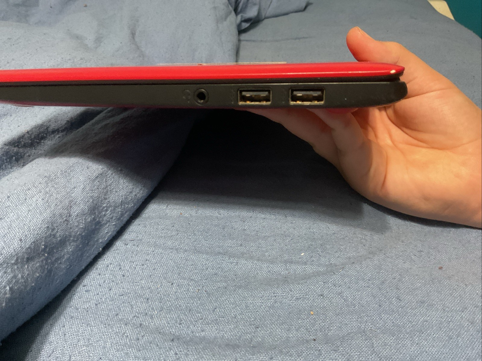 Lenovo Ideapad 110S With Windows 10 ￼ 34 Gb Storage Perfect For A Kids Laptop
