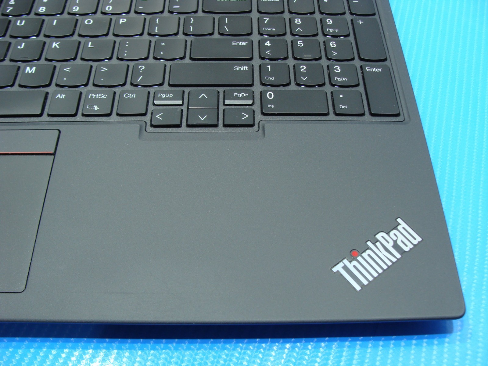 Lenovo ThinkPad P16 Gen 1 16″ WUXGA core i7-1260P 2.1Ghz 32GB RAM 1TB SSD T550