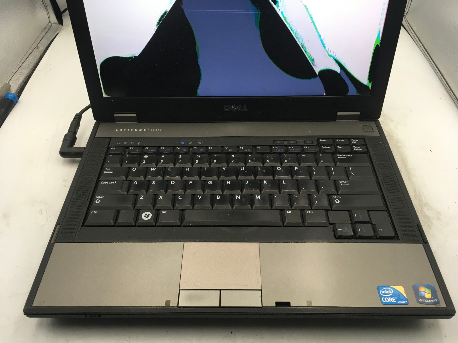 DELL LATITUDE E5410 – FOR PARTS/BROKEN LCD – INTEL I3 1ST GEN – 2GB RAM -READ-BB