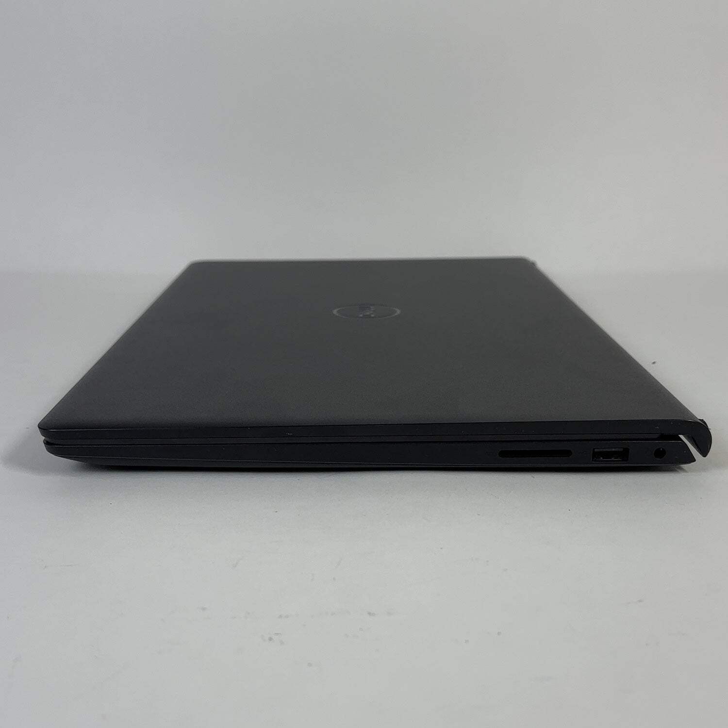 Dell Inspiron 3520 15.6″ i5-1235U 1.3GHz 8GB RAM 512GB SSD