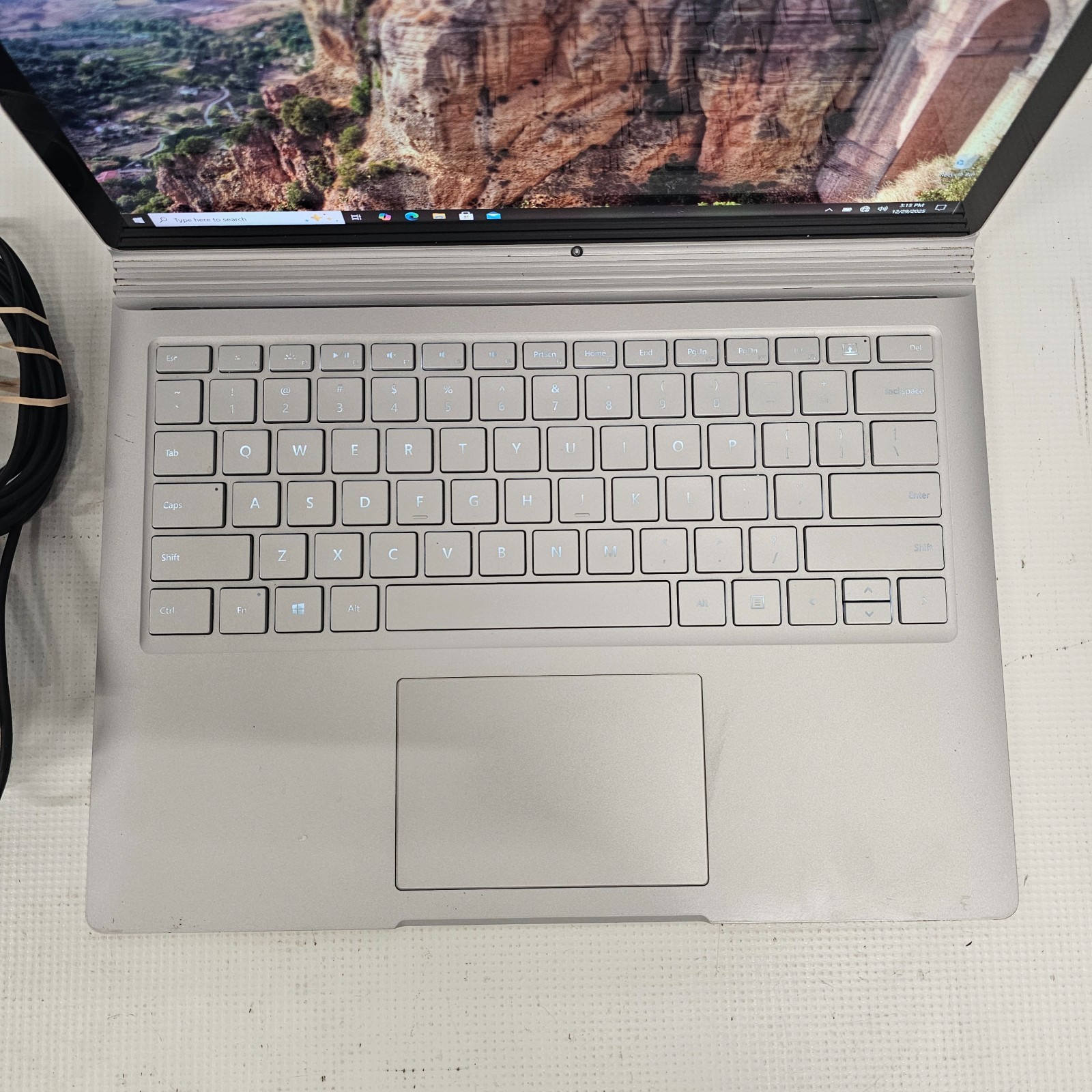 Microsoft Surface Book Intel Core i7-6600u 16GB RAM 512GB SSD NVidia GTX 965M