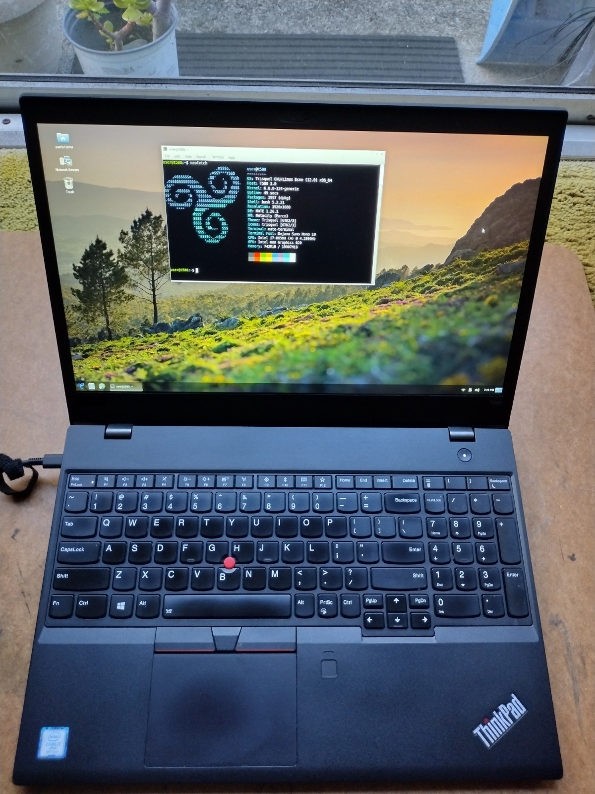 ThinkPad T580 Libreboot i7-8650U 8GB RAM 256GB NVME SSD 61++ BAT AC 1920×1080