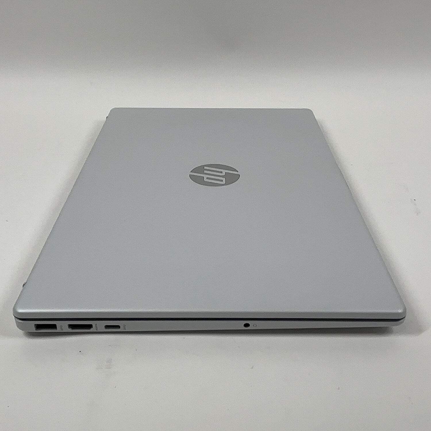 HP Omnibook 3 15-FN0506NR 15.6″ Ryzen AI 5 330 2.0GHz 16GB RAM 256GB SSD
