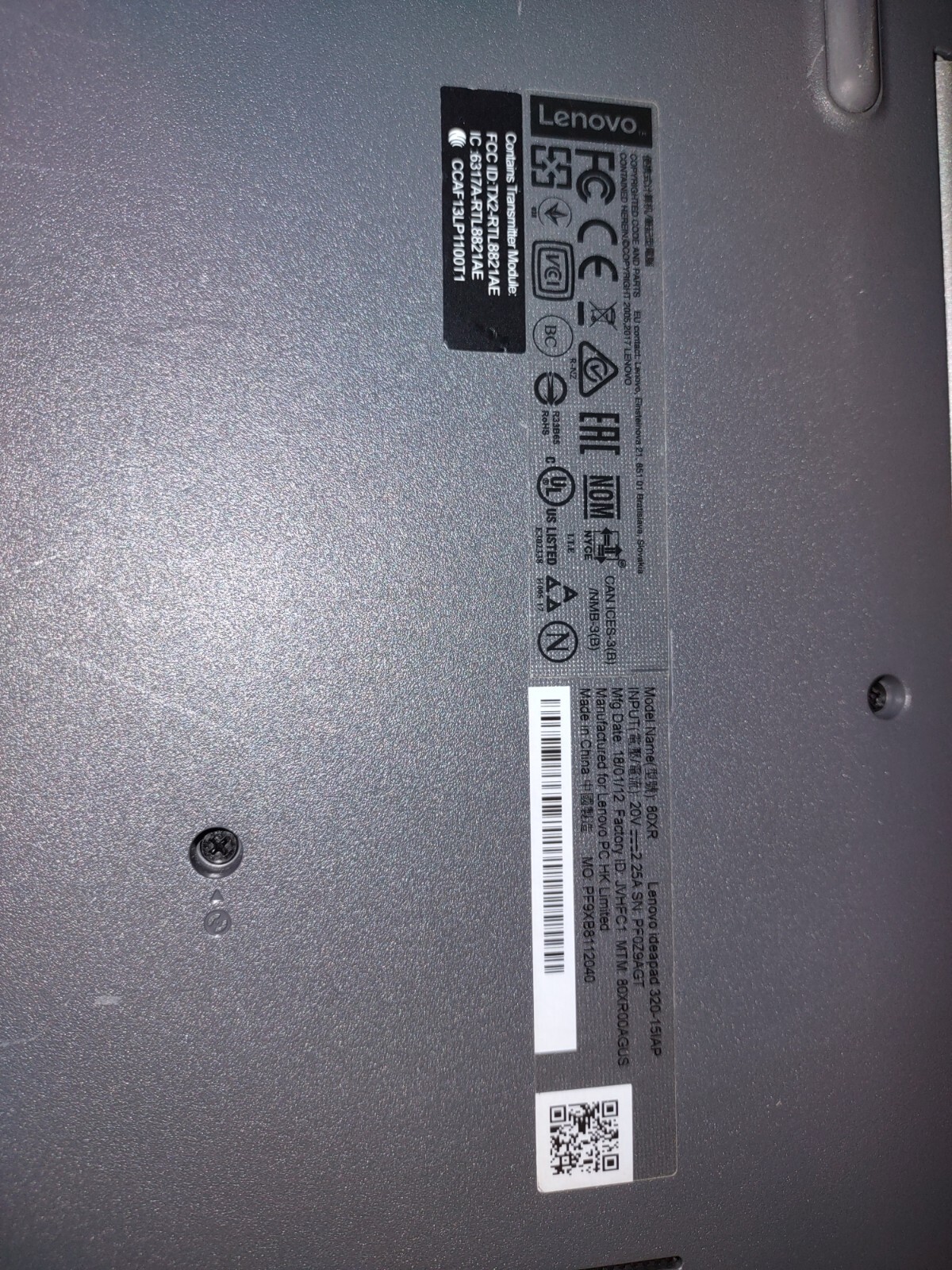 EUC Lenovo IdeaPad 320-15IAP 15.6″ DDR3L 8GB WIN 10 + charger