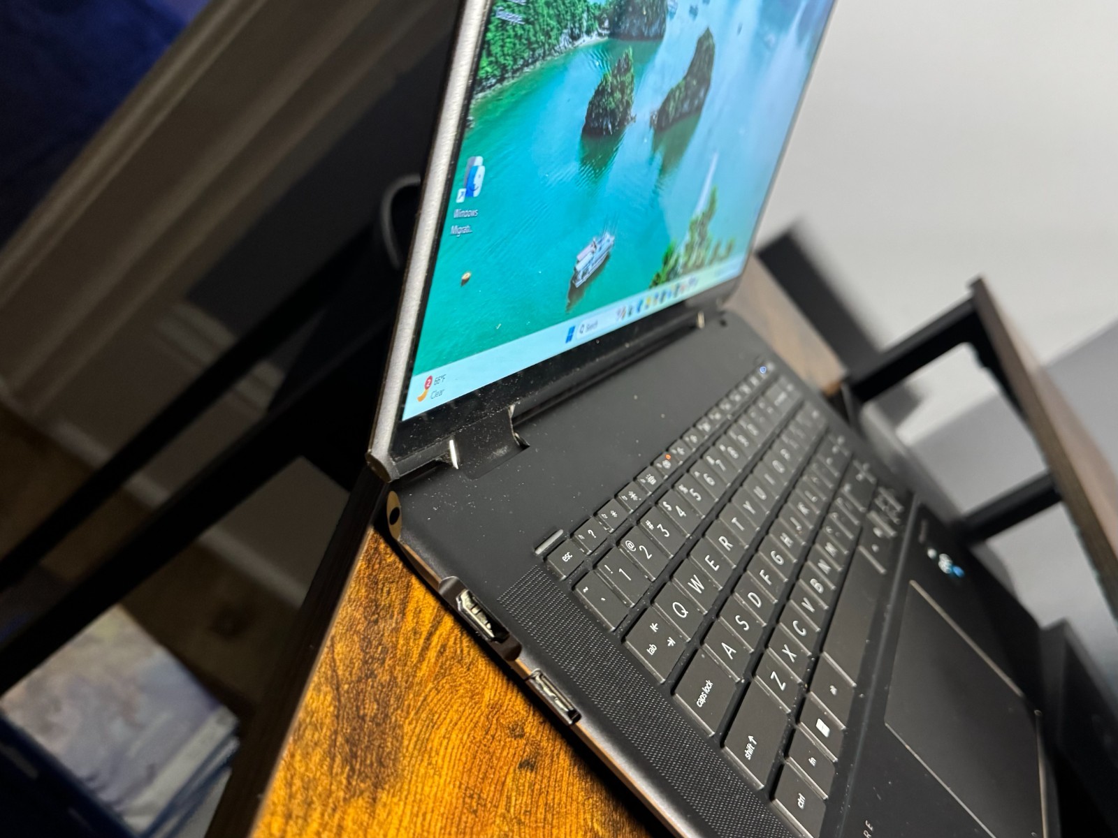 HP Spectre x360 2-in-1 Laptop 16-f2047nr, Windows 11 Home, 16″, touch screen, In