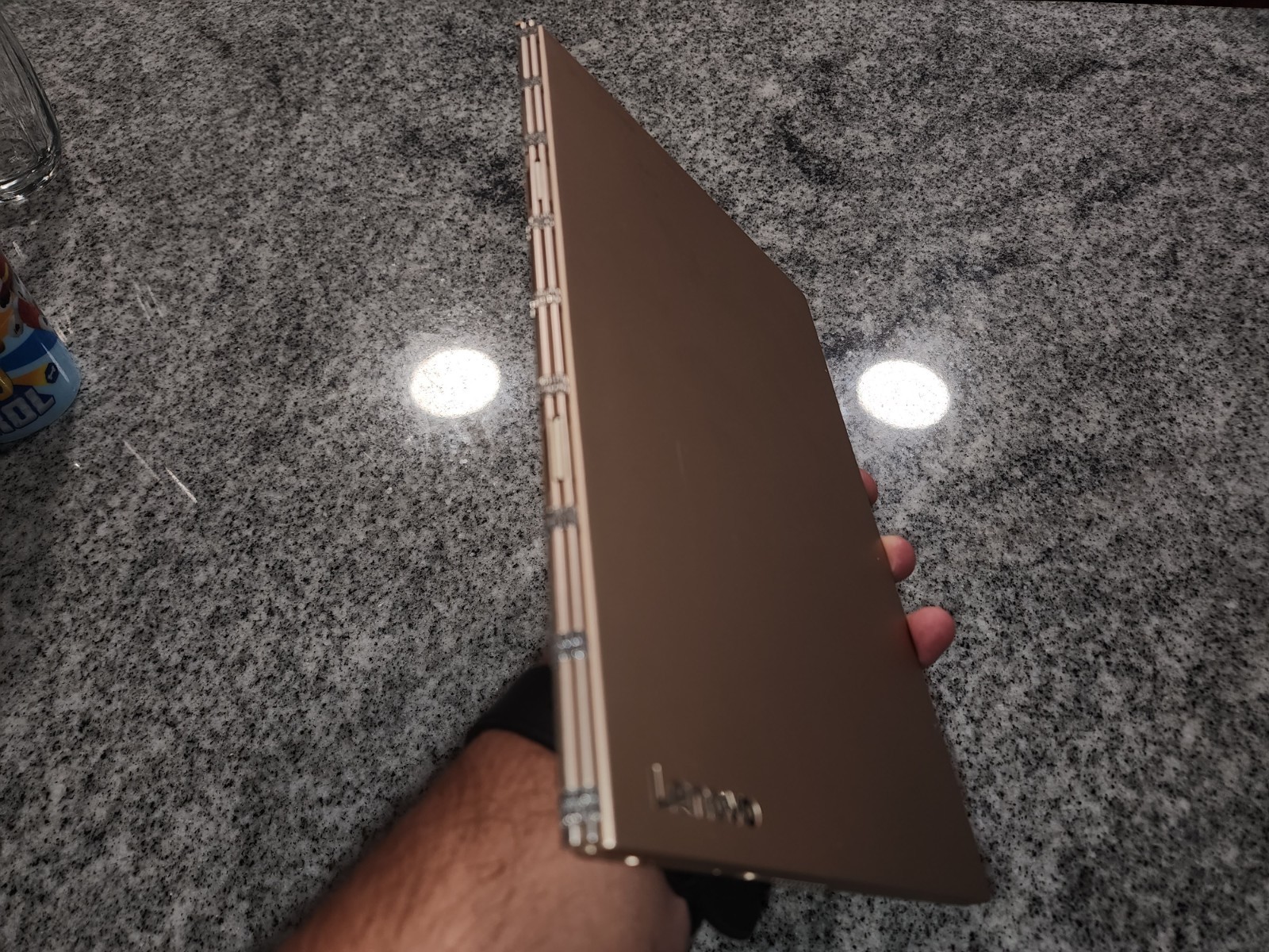 Lenovo Yoga Book YB1-X90F 10.1″ Atom x5-Z8550 2.4GHz 4GB RAM 64GB SSD