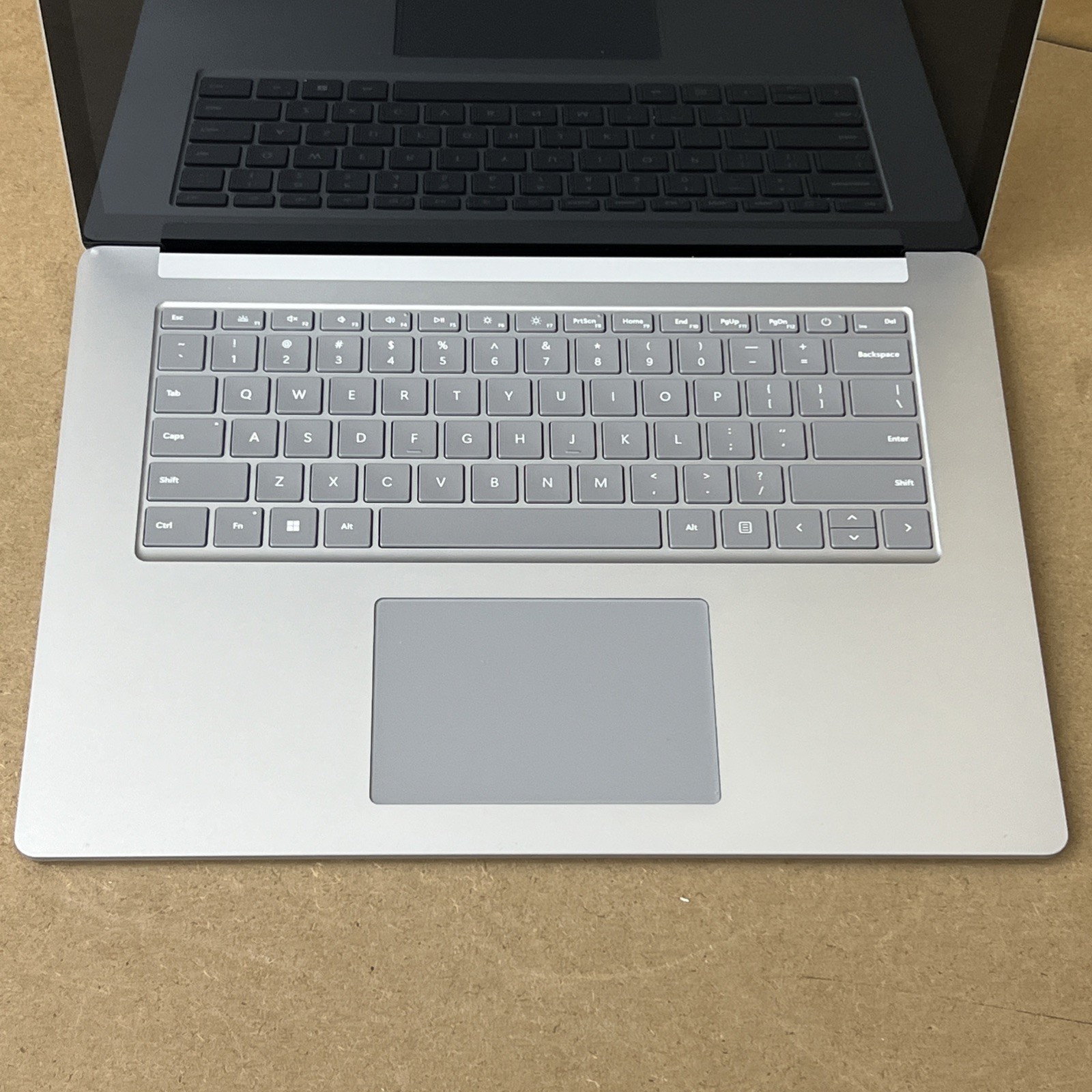 Microsoft Surface 5 15” Touch i7-1265U 8GB Ram 256GB – Fair