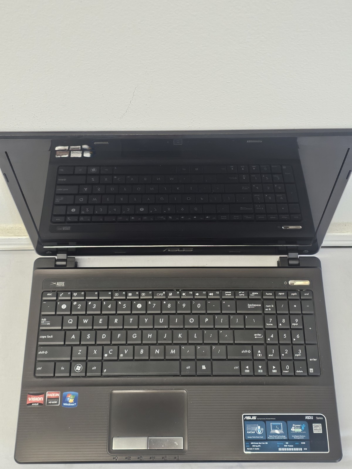 ASUS A53U Laptop – AMD Brazus C60 – 6GB RAM – 500GB HDD – NO BATT – Windows 10