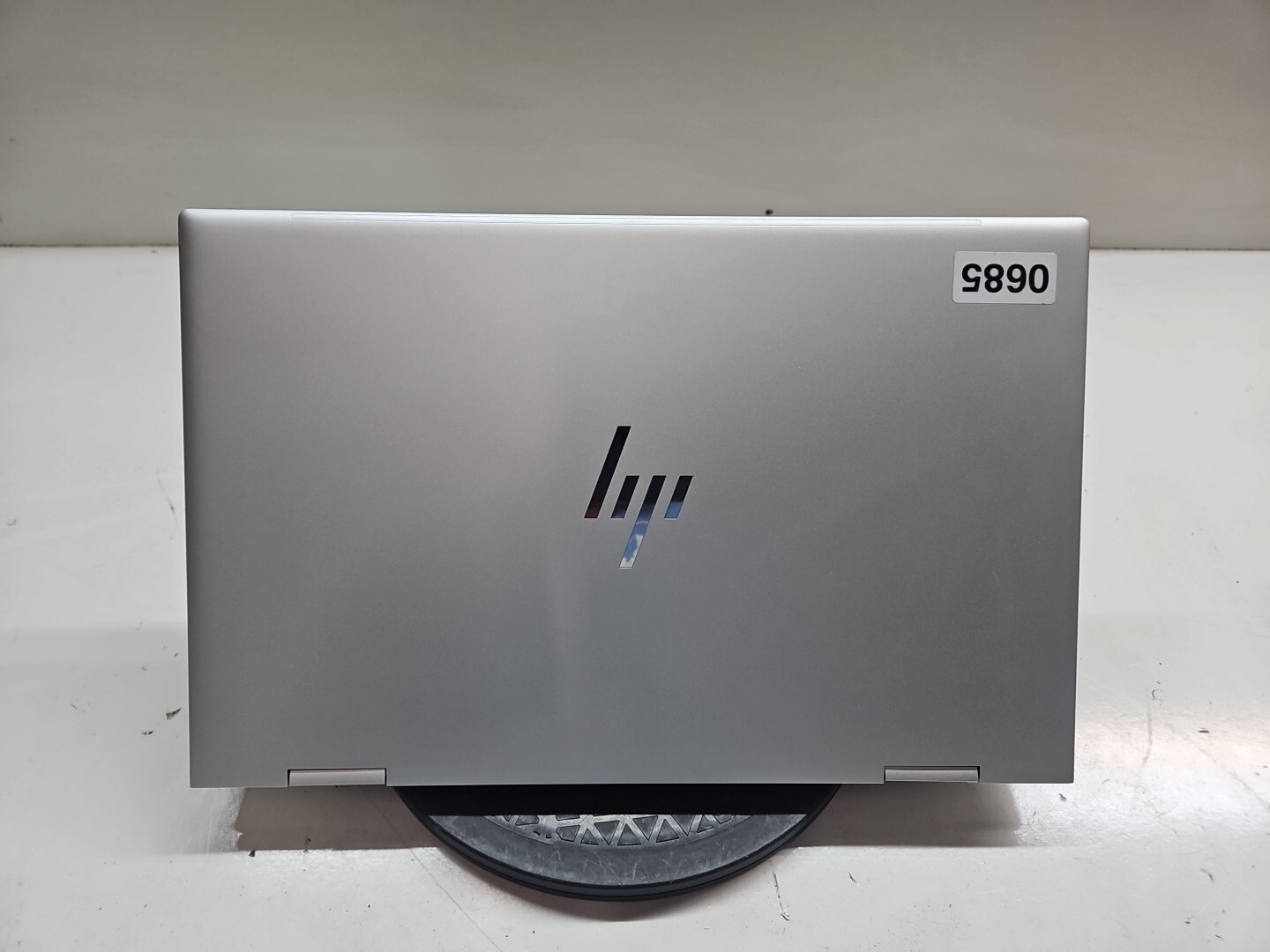 HP Envy x360 15-ew0013dx Intel Core i5-1235U 8GB Windows 11 256GB SSD READ