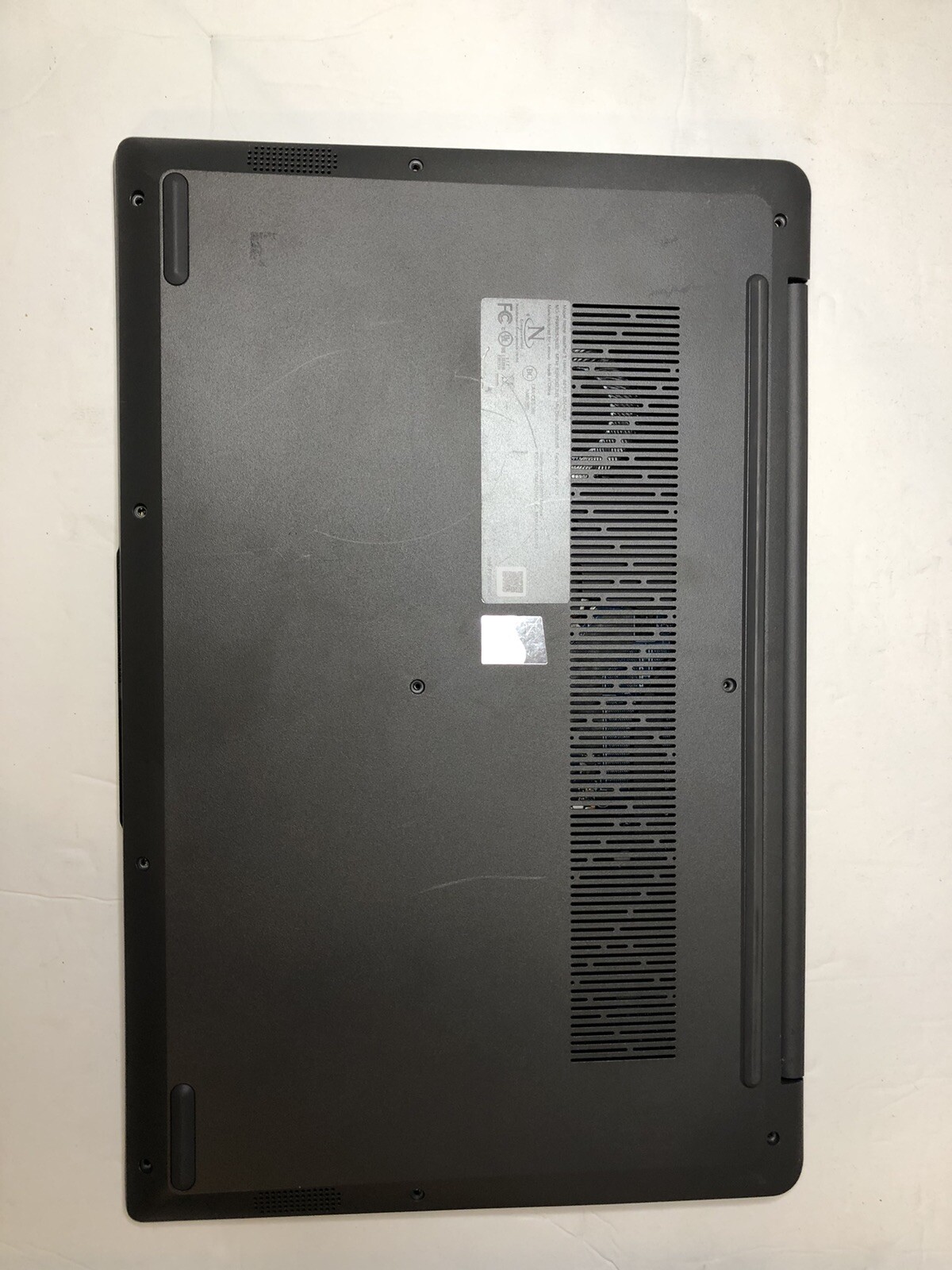 CASE ONLY – CRACKED SCREEN – NO MOTHERBOARD – Lenovo Ideapad 3 15IAU7