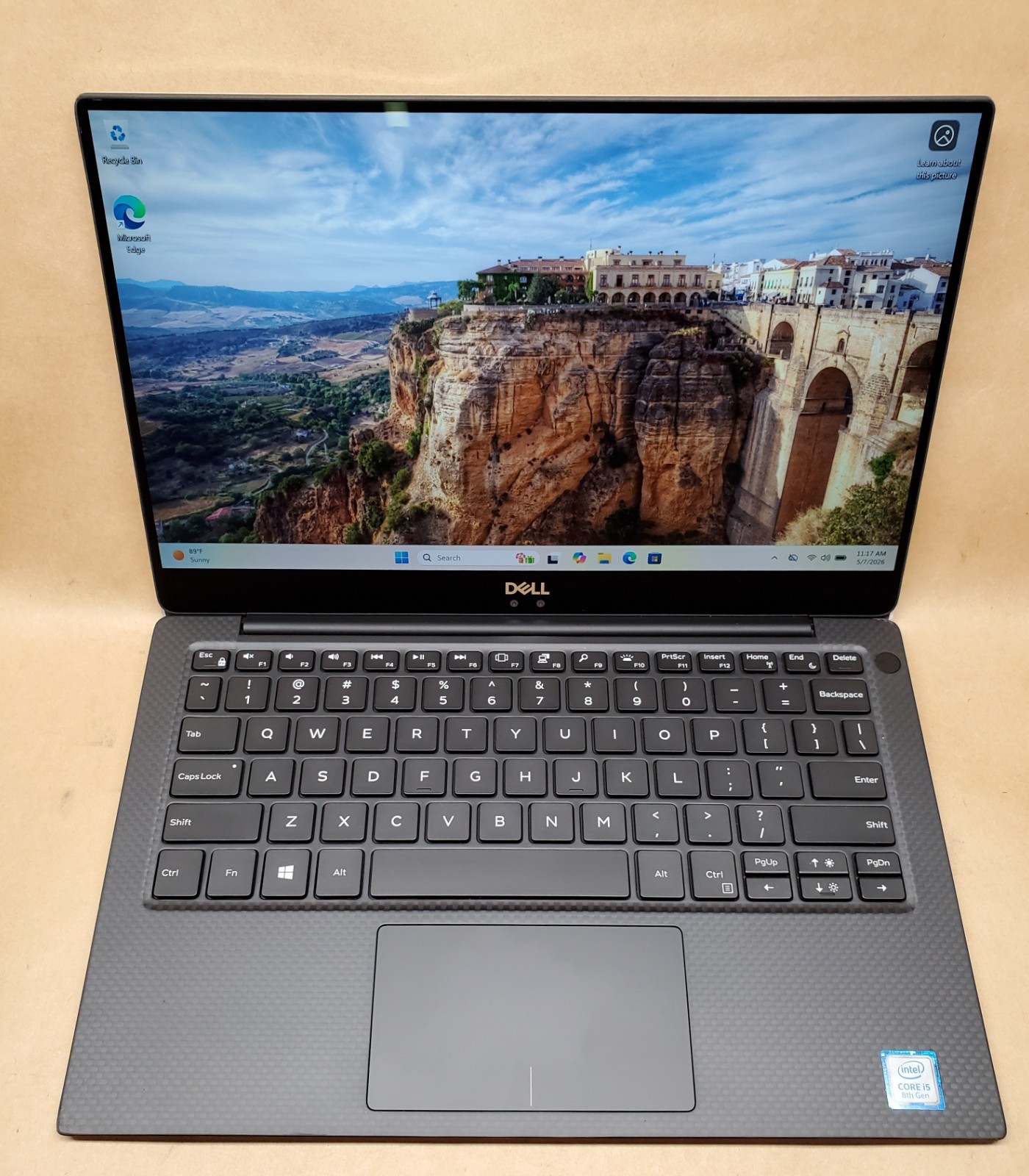Dell XPS 9370 13.3″ i5-8250U 1.6Ghz, 128GB M2 SSD, 8GB RAM, FULL HD, Win 11 Pro