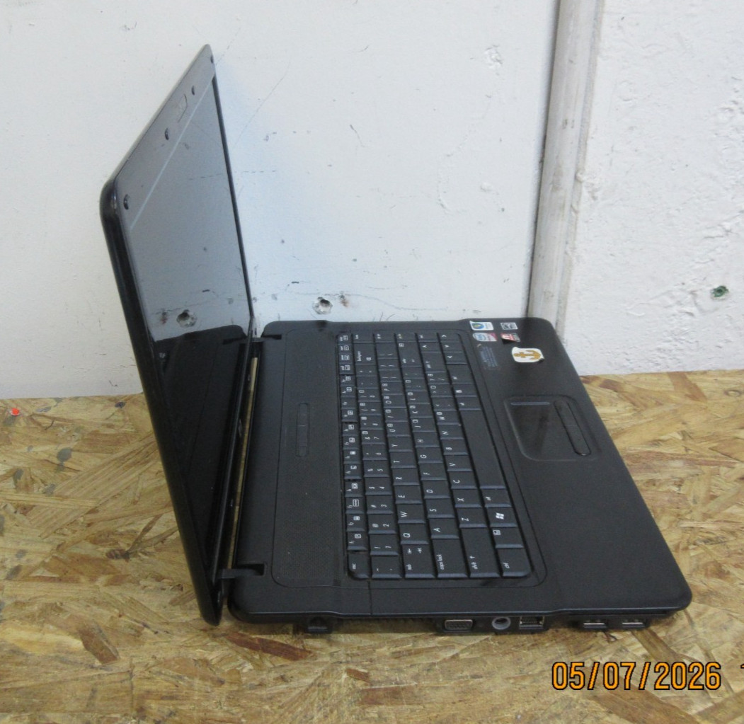 HP Compaq 6730s Intel Core 2 Duo P8400 @ 2.26GHz 4GB RAM NO HDD/SDD/BATTERY/OS.