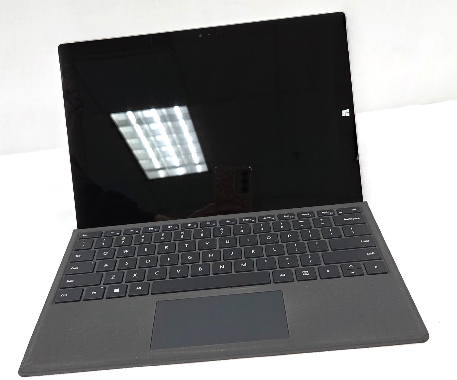 Microsoft Surface Pro 3 Hybrid Tablet i5‑4300U 4GB 128GB SSD Detachable Keyboard