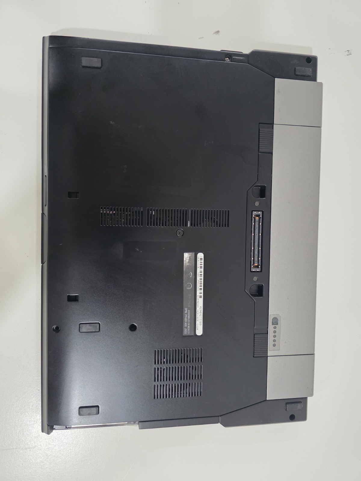 Dell Latitude E6400 Intel Core2 Duo CPU P8700 4GB