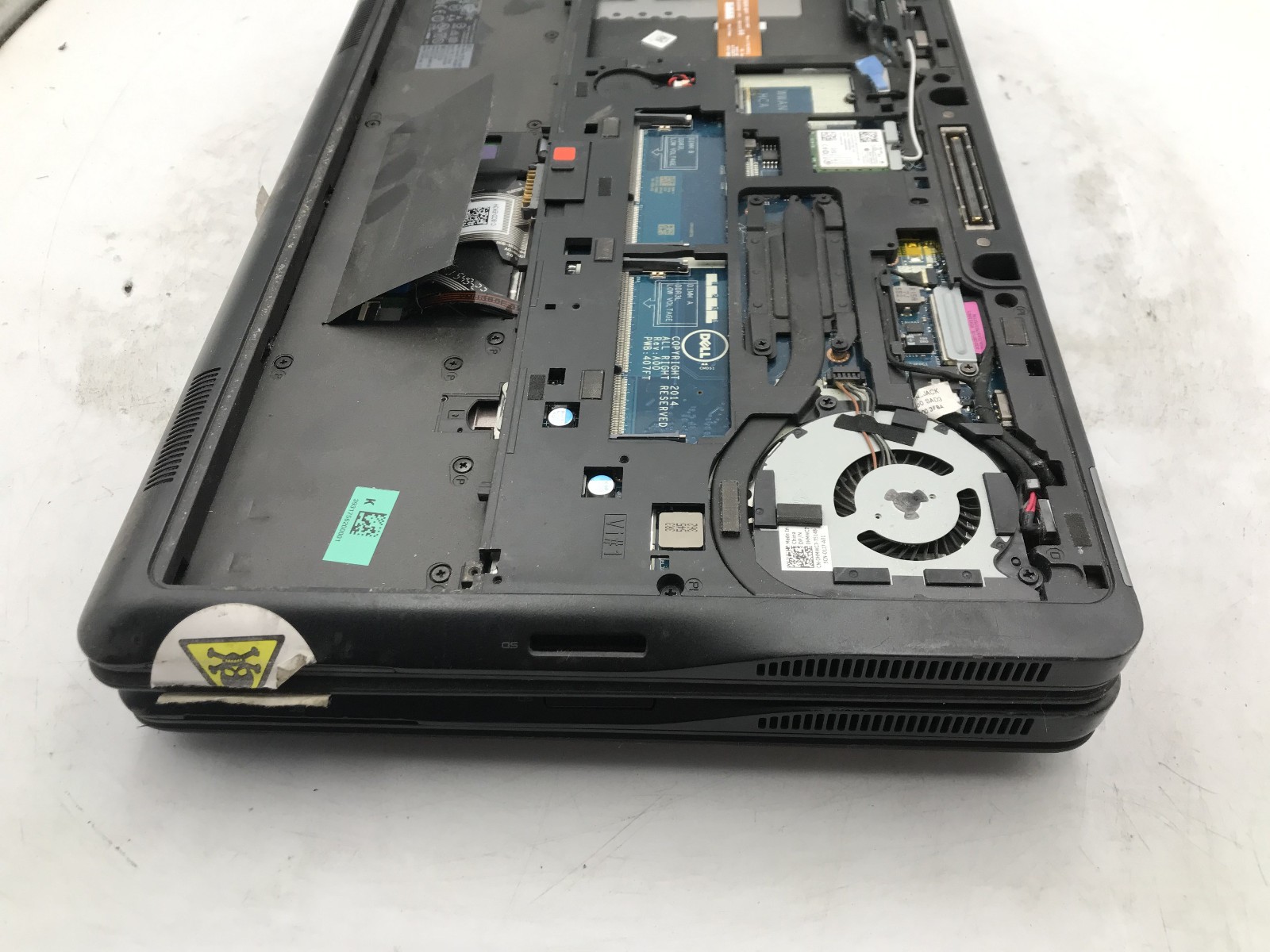 DELL LATITUDE E7450 – LOT OF 2 – FOR PARTS/REPAIR – INTEL I5 5TH GEN -NO RAM- BB