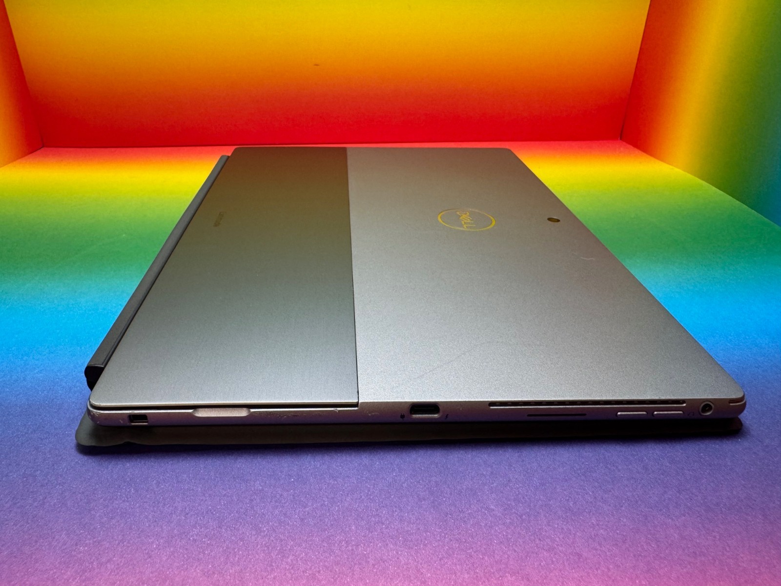 Dell Latitude 7320 2-in-1 LTE eSIM i5-1140G7 8GB 256GB 13″ DE Win11Pro FID ST
