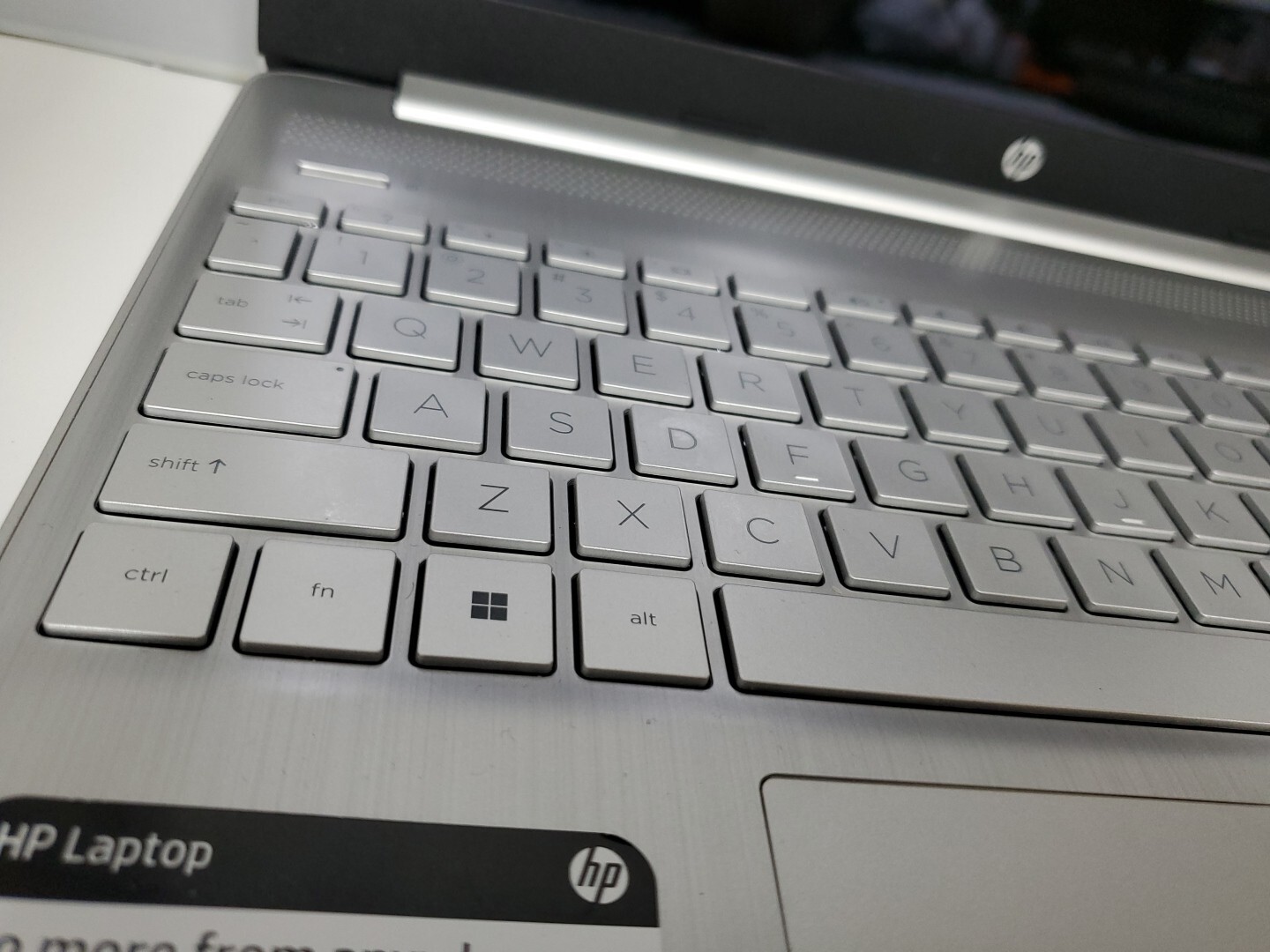 HP Laptop 15-dy2710nr 15.6″ Intel Core i3-1115G4 8GB, 512GB SSD, Windows 11 Home