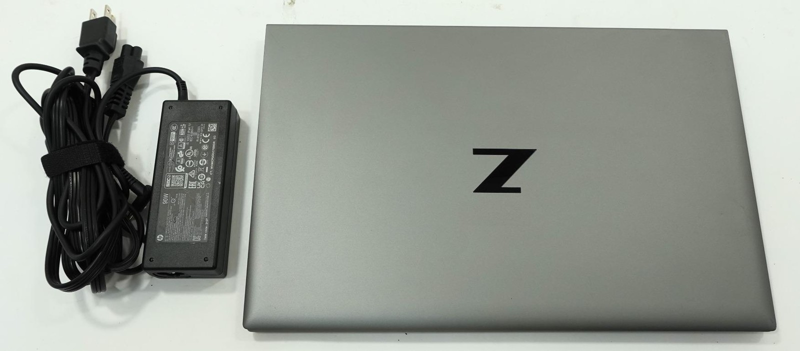 HP ZBOOK Firefly G7 Mobile WS 15.4″ Core i7-10810U 1.10GHz 16GB 256GB SSD