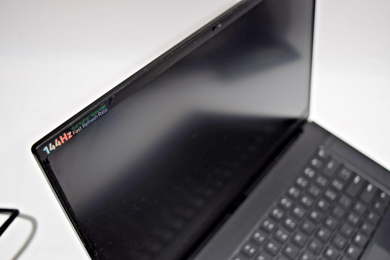 Razer Blade 15″ Advanced 2019 I7-8750H RTX 2070 MAX-Q *PARTS OR REPAIR* *READ*